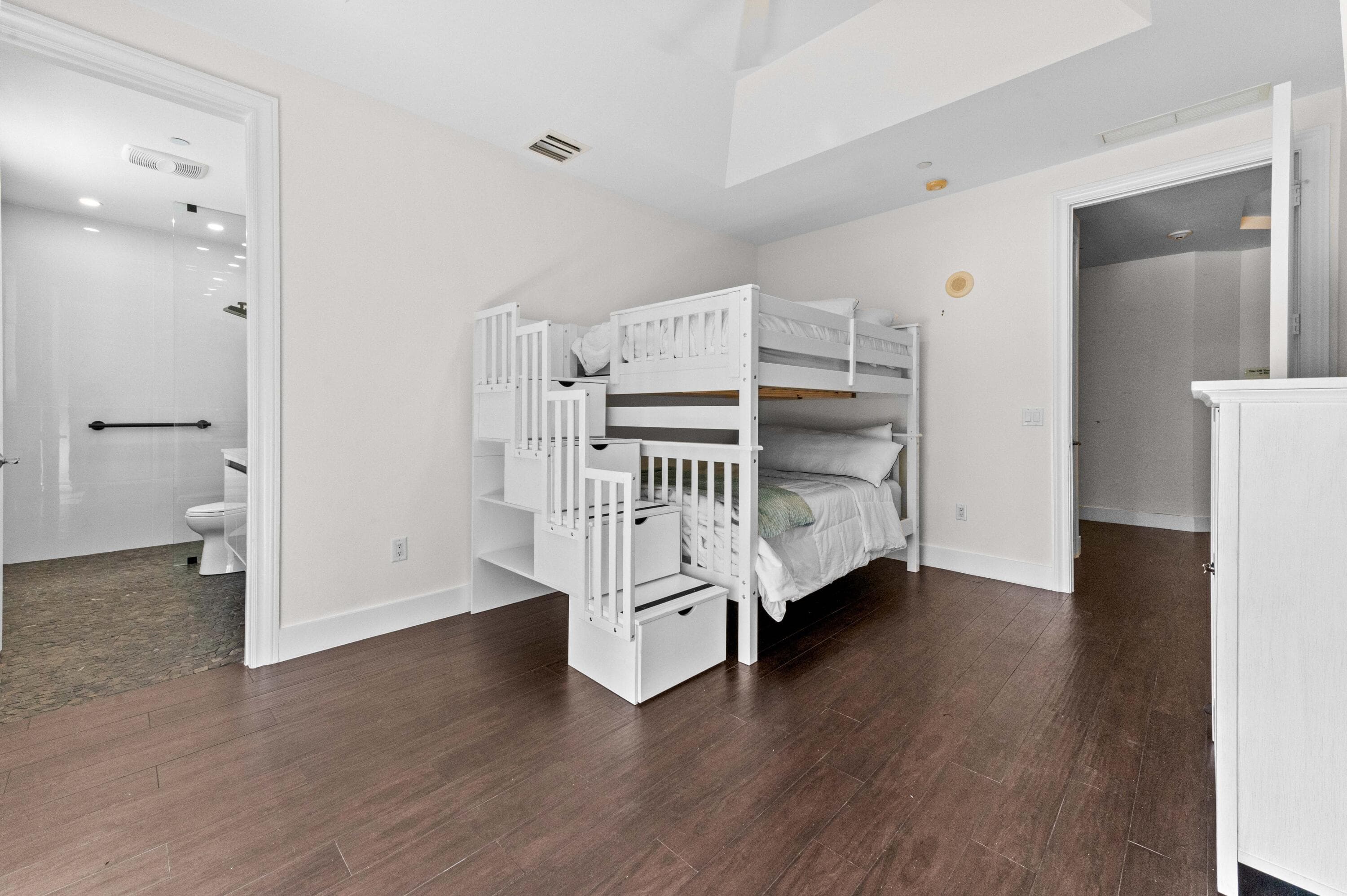 4600 N Ocean Drive 605, Riviera Beach, FL 33404 — photo 32 of 65