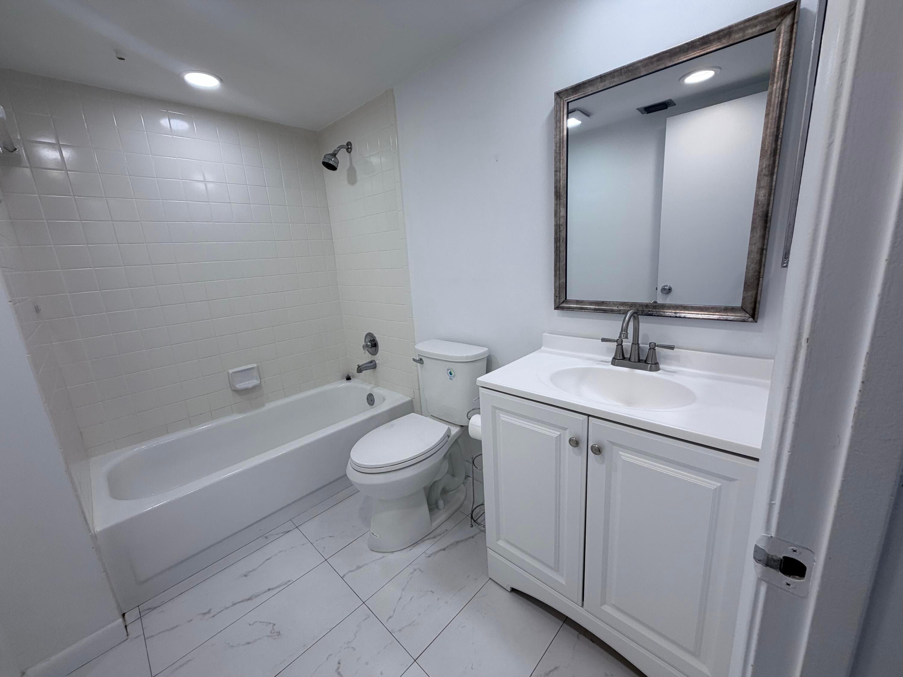 1200 SW 125th Avenue 309 L, Pembroke Pines, FL 33027 — photo 7 of 20