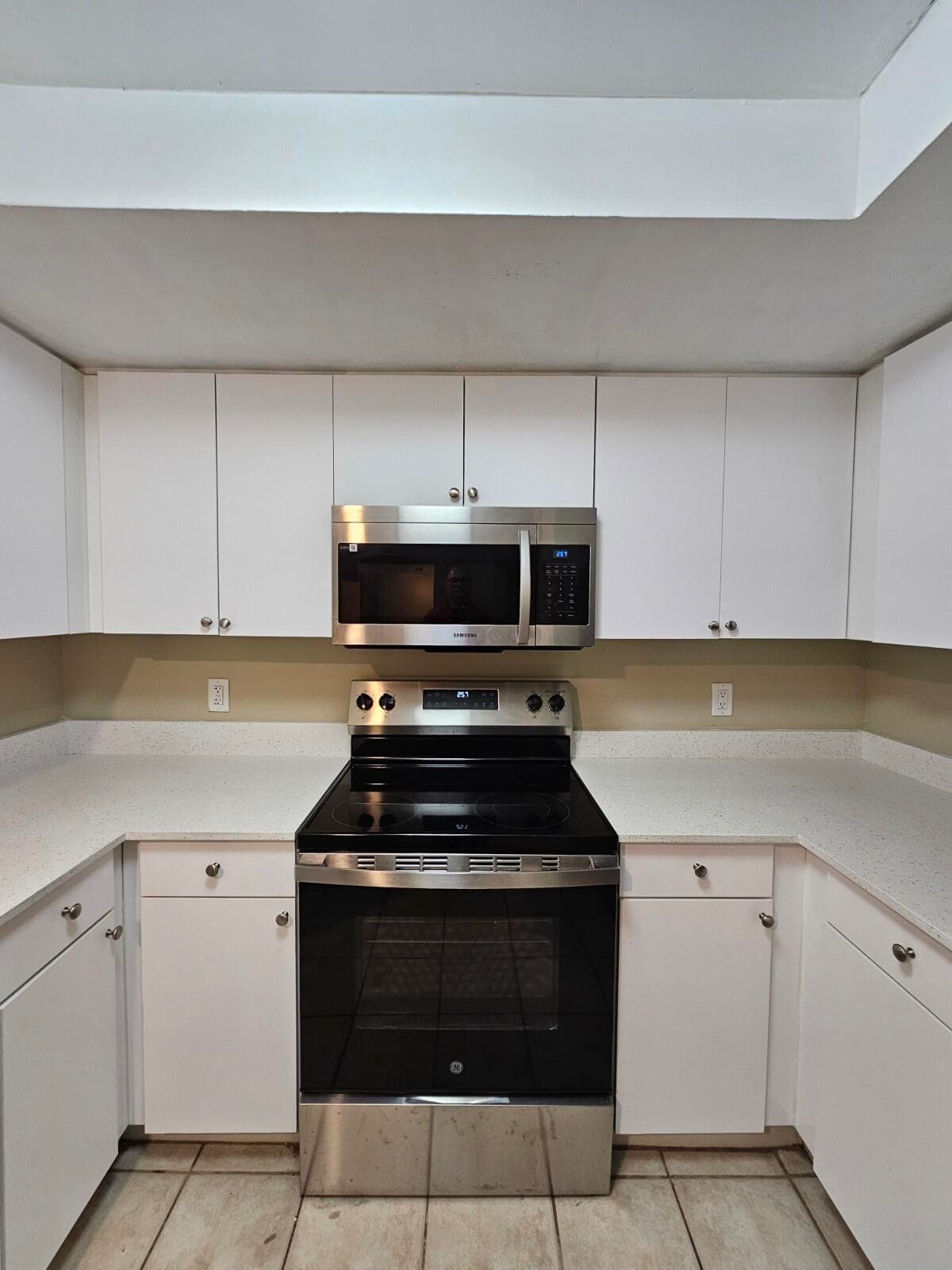 4191 N Haverhill Road 408, West Palm Beach, FL 33417 — photo 4 of 22