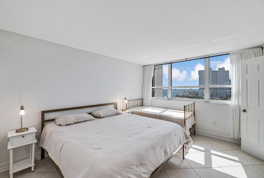 5600 N Flagler Drive 804, West Palm Beach, FL 33407 — photo 14 of 38
