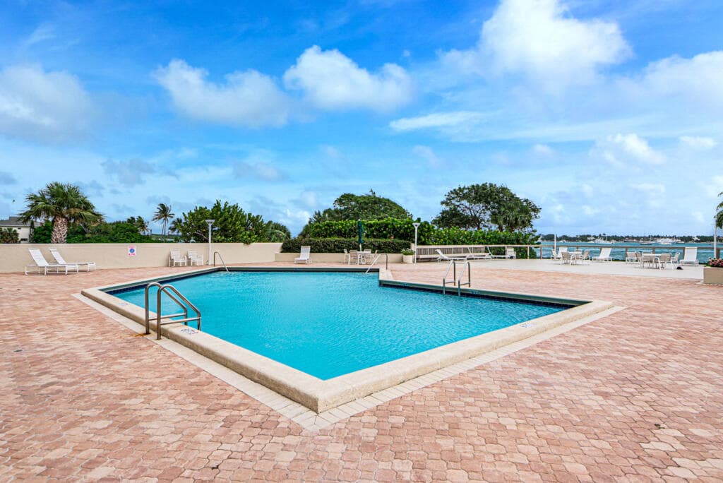 5600 N Flagler Drive 804, West Palm Beach, FL 33407 — photo 33 of 38