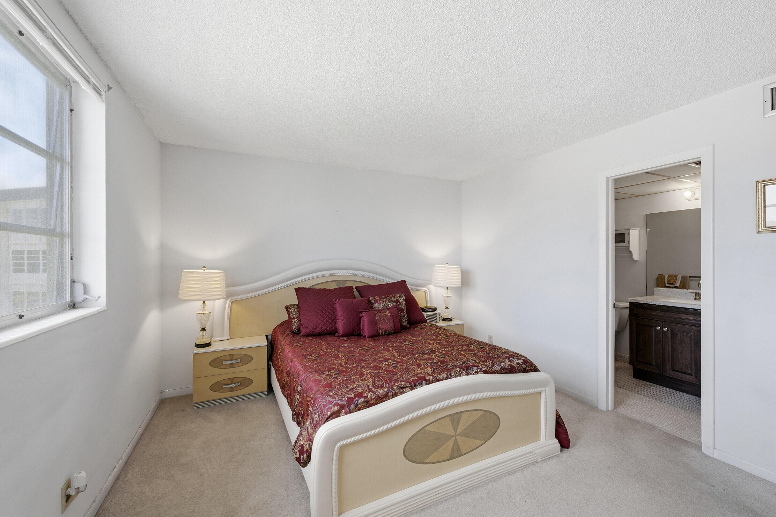 2991 NW 46th Avenue 303, Lauderdale Lakes, FL 33313 — photo 15 of 39