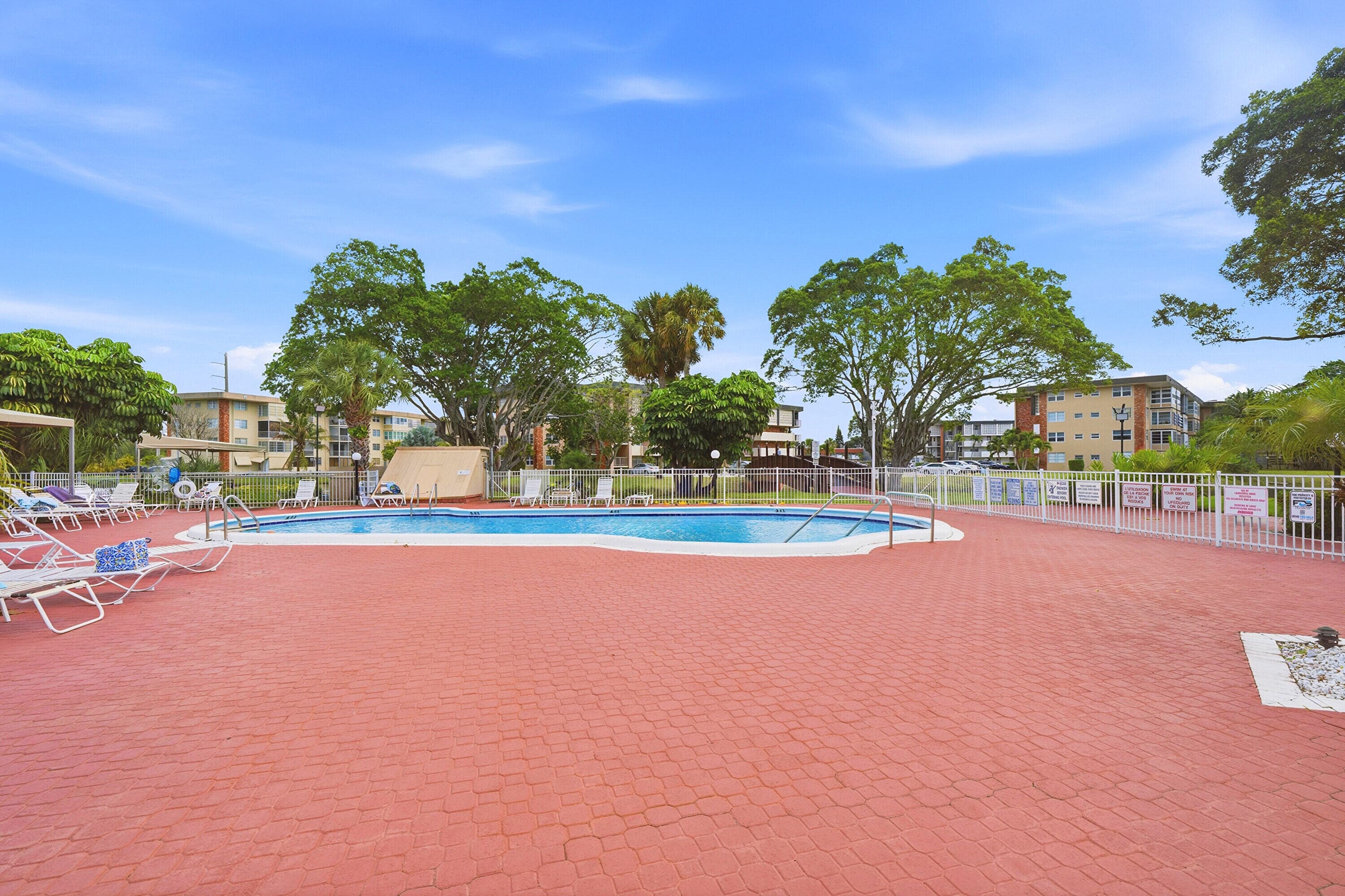 2991 NW 46th Avenue 303, Lauderdale Lakes, FL 33313 — photo 22 of 39