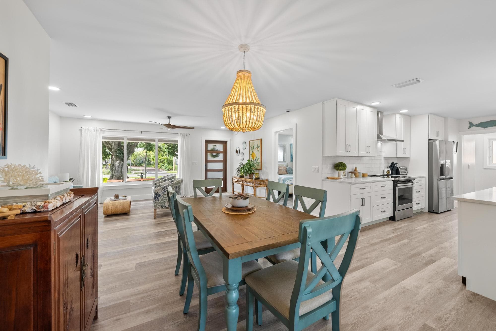 517 Gulf Road, North Palm Beach, FL 33408 — photo 15 of 59