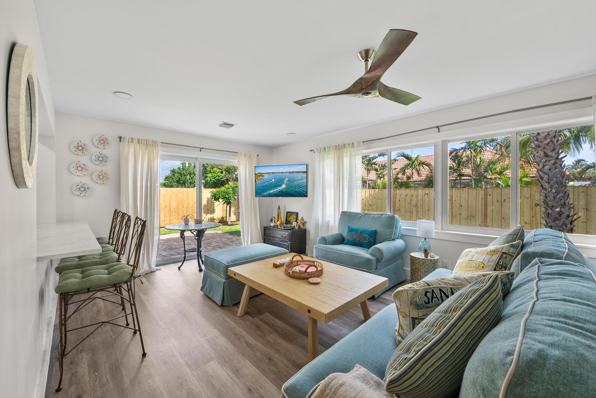517 Gulf Road, North Palm Beach, FL 33408 — photo 19 of 59