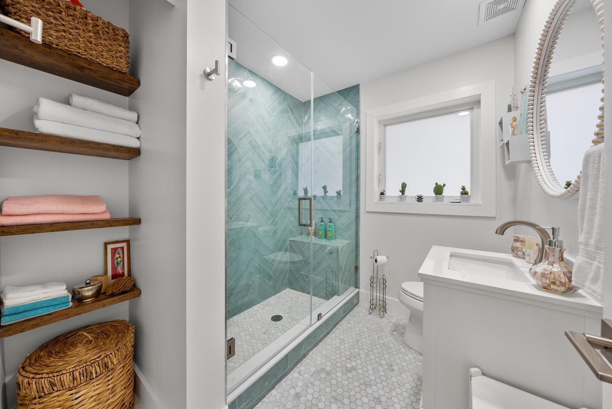 517 Gulf Road, North Palm Beach, FL 33408 — photo 26 of 59