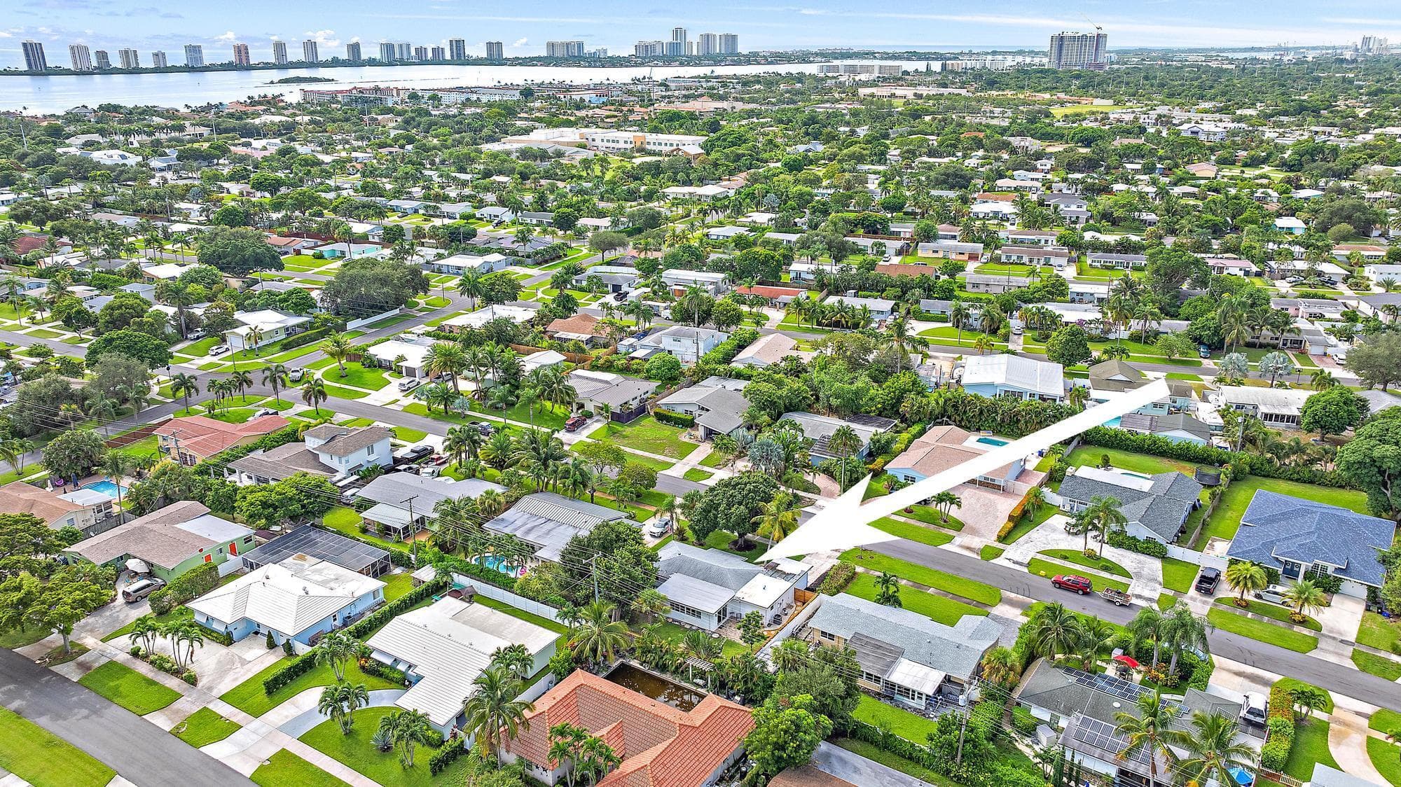 517 Gulf Road, North Palm Beach, FL 33408 — photo 40 of 59