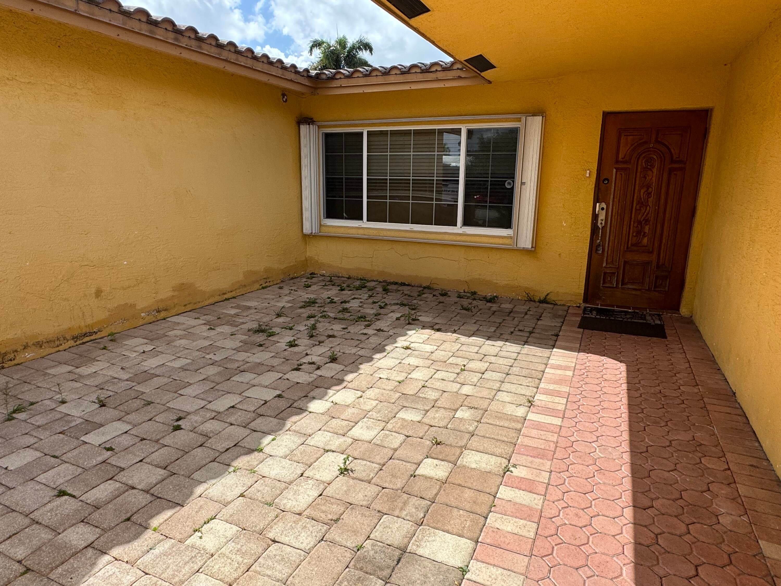 2180 NW 93rd Avenue, Pembroke Pines, FL 33024 — photo 3 of 21