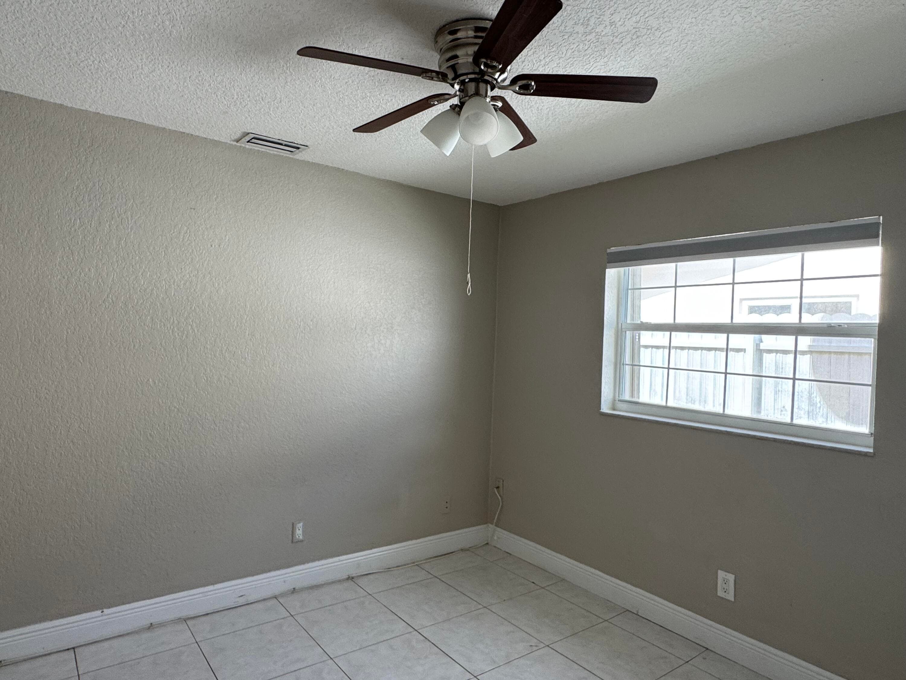 2180 NW 93rd Avenue, Pembroke Pines, FL 33024 — photo 10 of 21