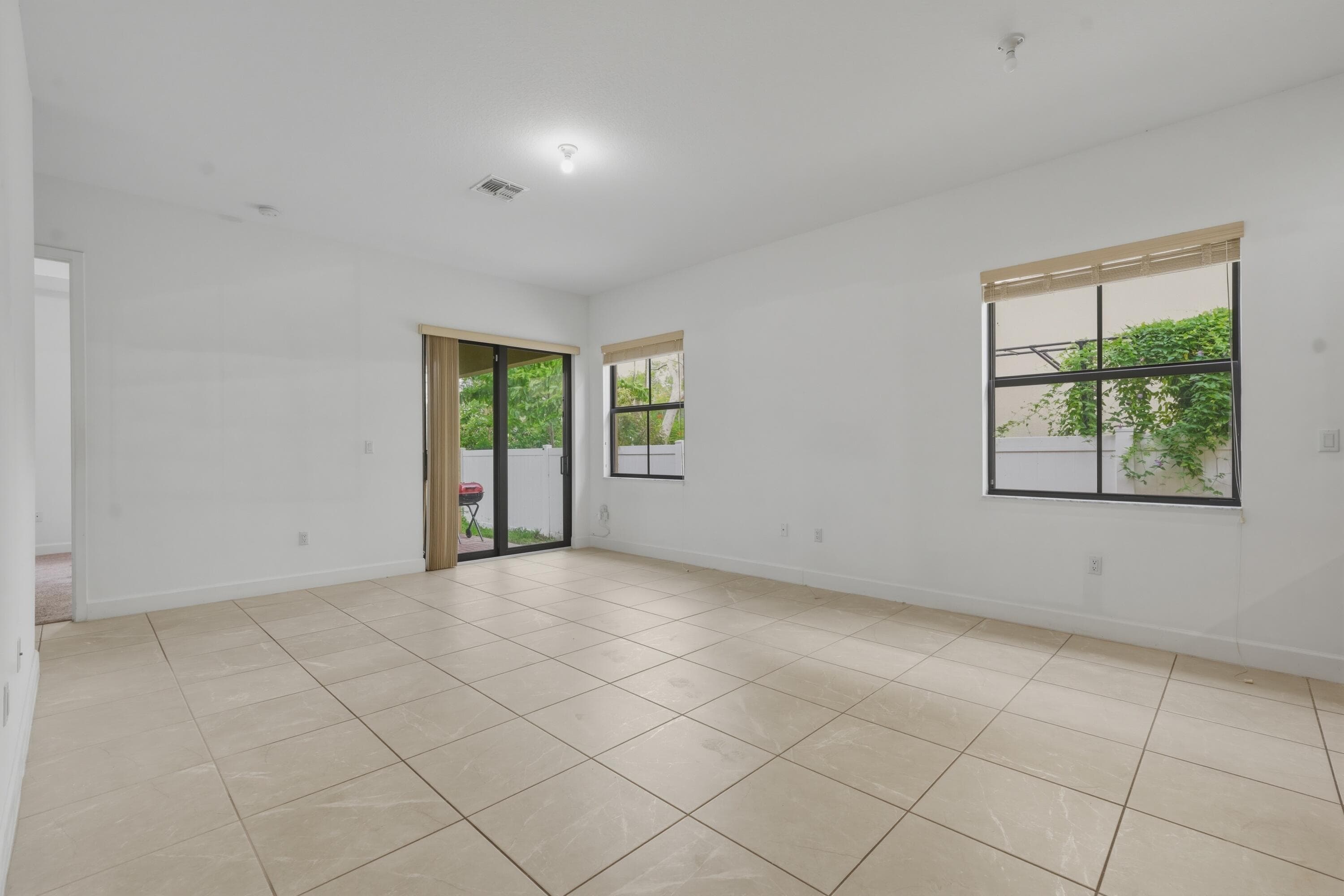 5105 NW 51st Terrace, Tamarac, FL 33319 — photo 7 of 17