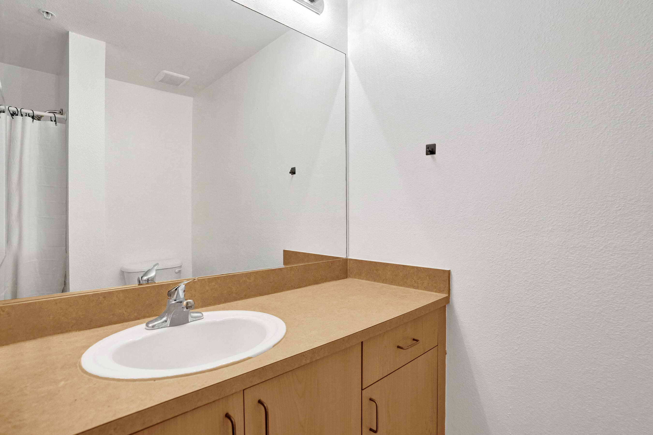 533 NE 3rd Avenue 205, Fort Lauderdale, FL 33301 — photo 9 of 11