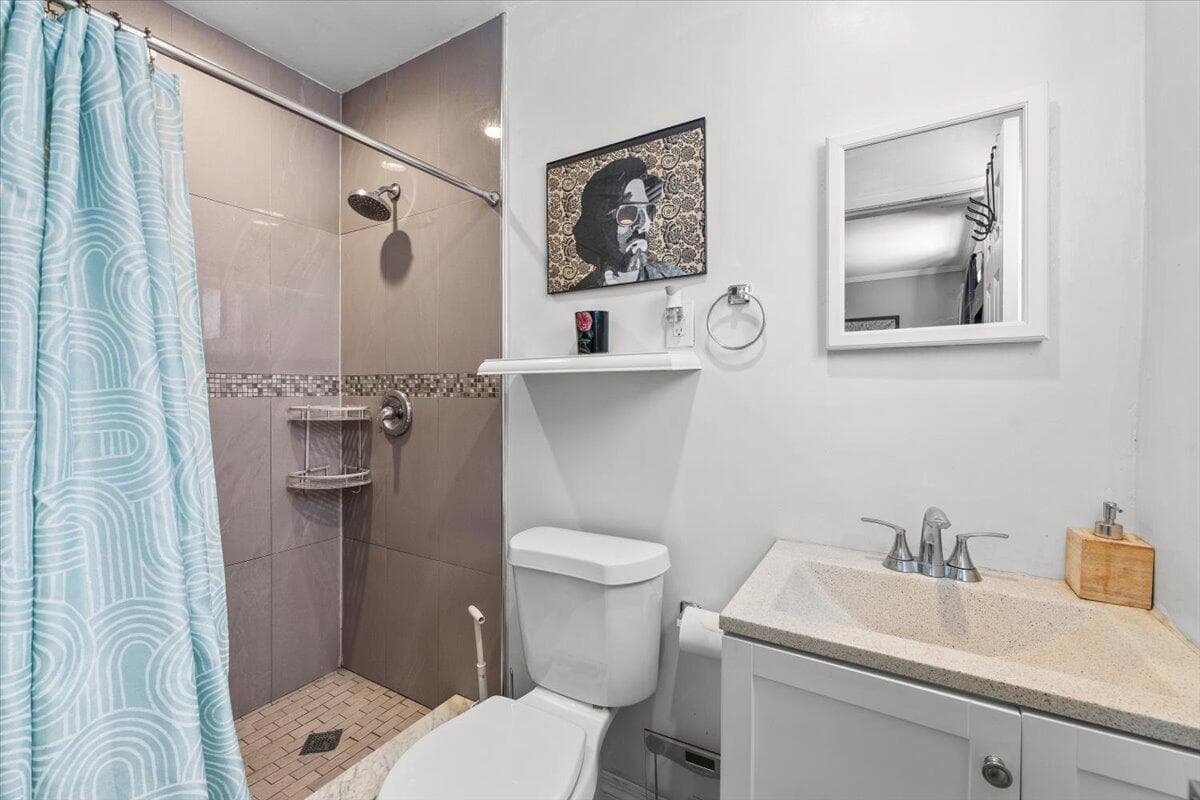 1716 SW 43rd Avenue, Fort Lauderdale, FL 33317 — photo 15 of 29