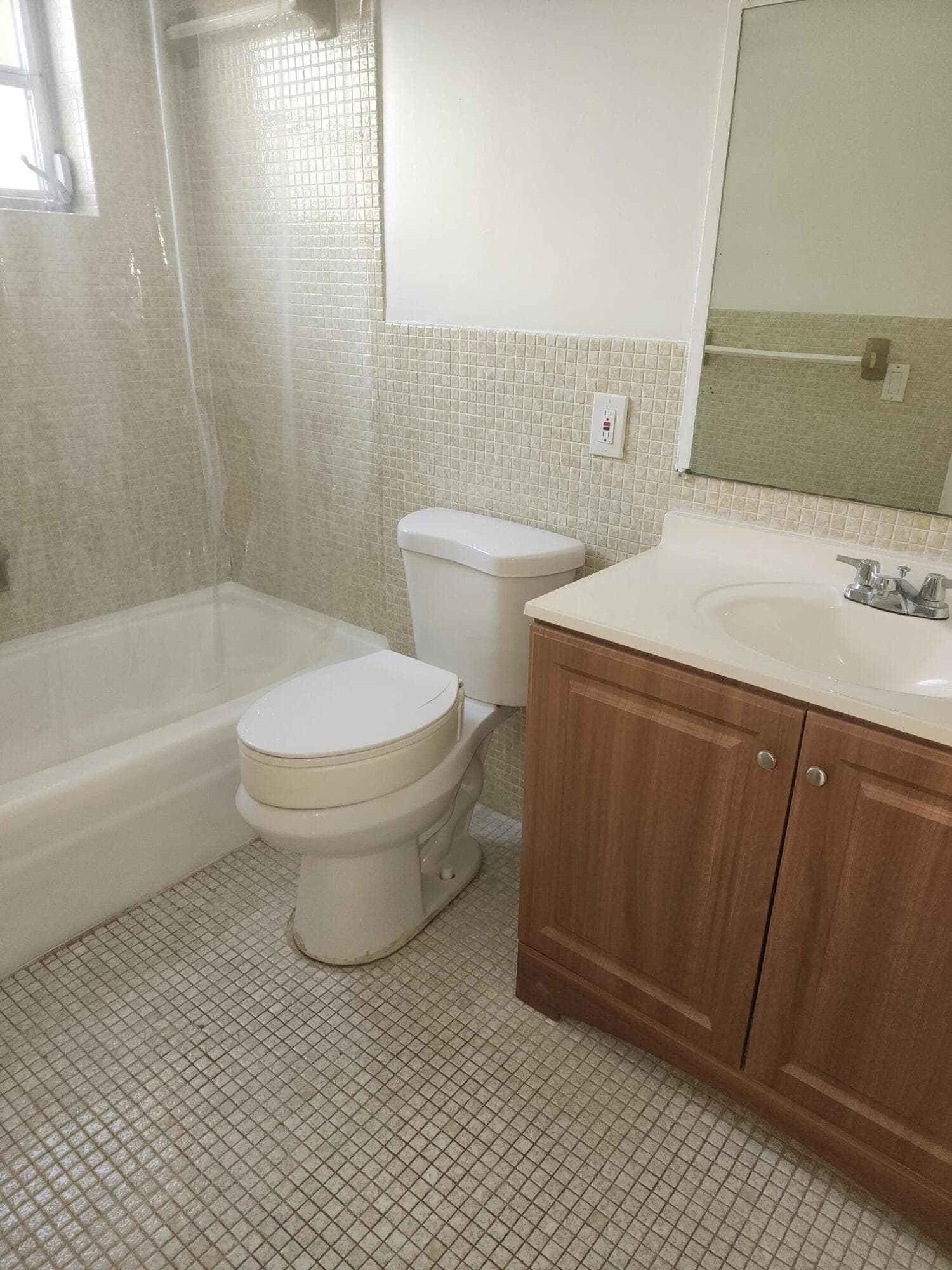 1007 N 19th Avenue 4, Hollywood, FL 33020 — photo 8 of 12