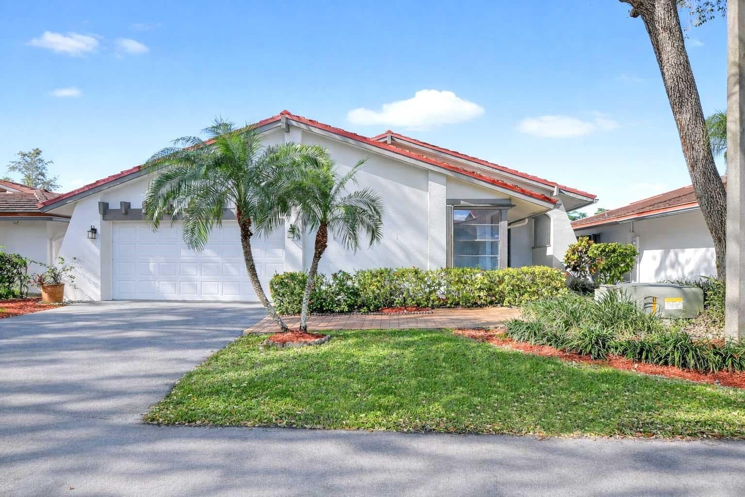 661 Hollows Circle, Deerfield Beach, FL 33442 — photo 3 of 55