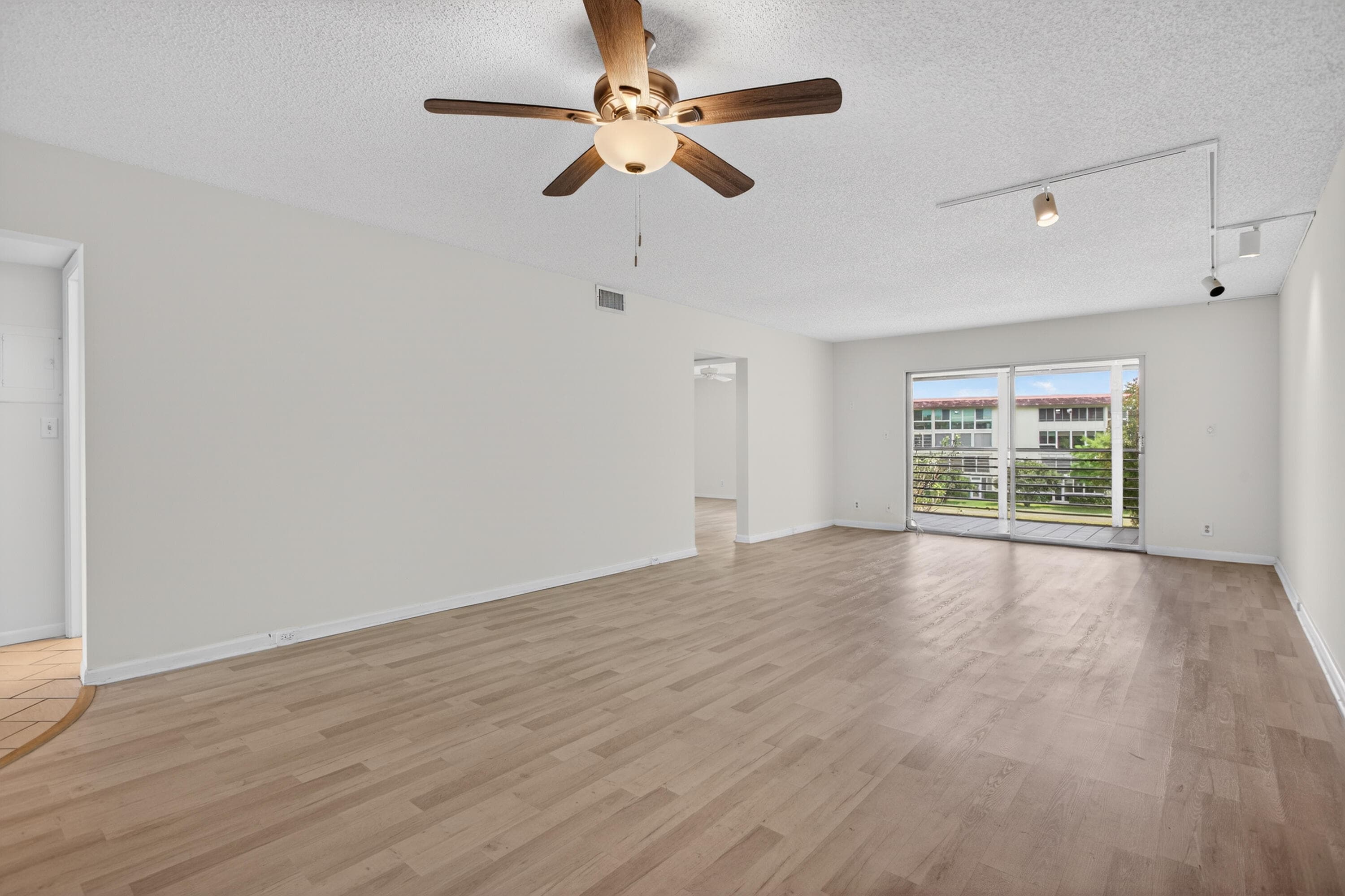 3306 Aruba Way E3, Coconut Creek, FL 33066 — photo 8 of 52