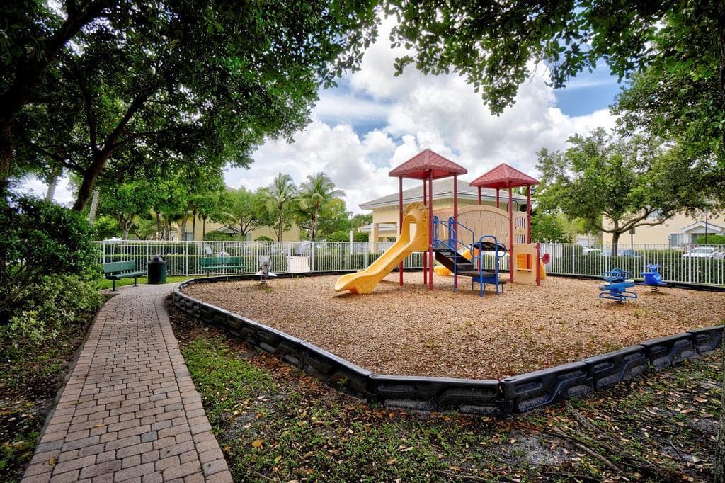7644 Foxcroft Lane 7644, Davie, FL 33328 — photo 30 of 32