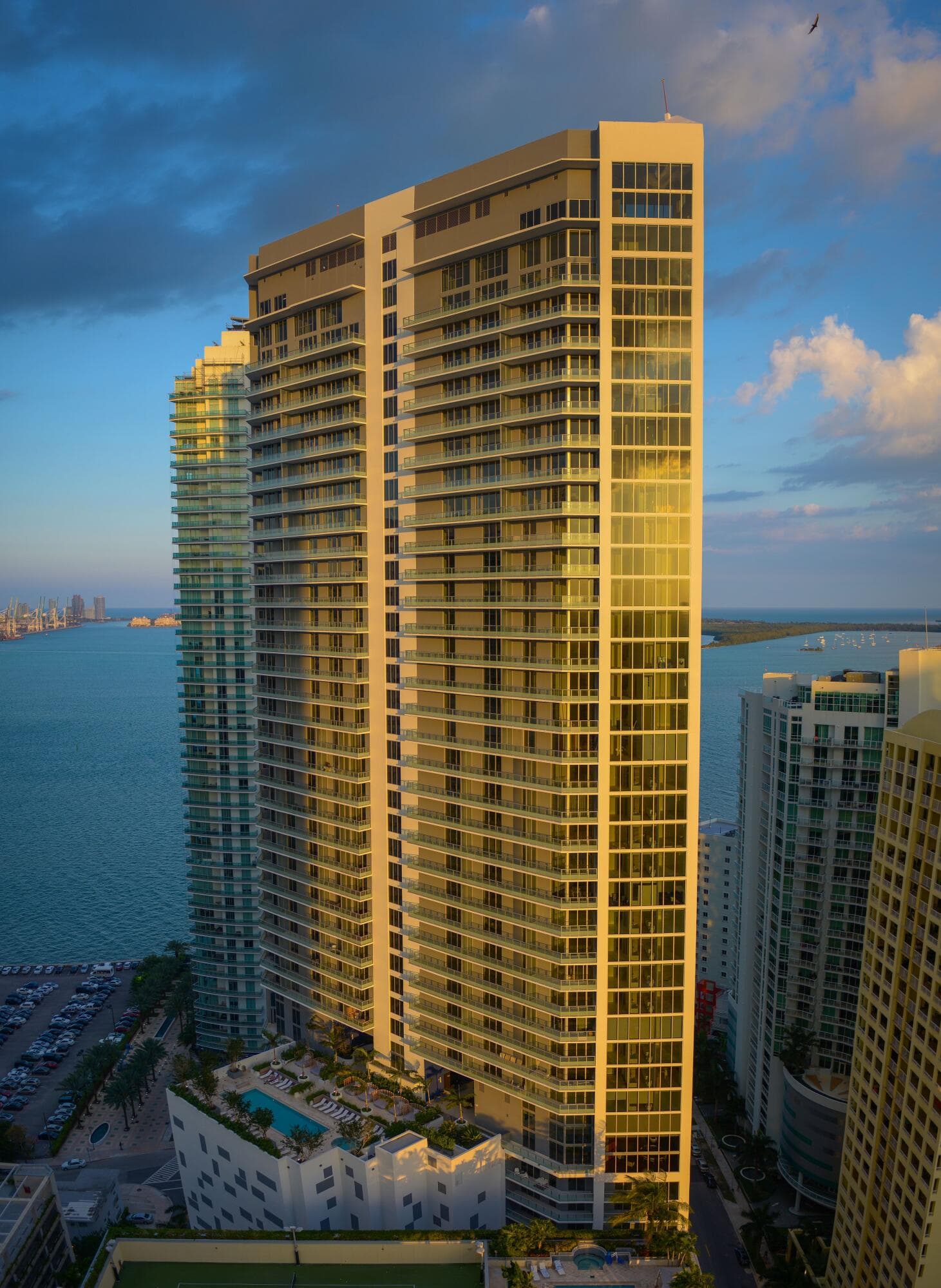 1300 Brickell Bay Drive 1005, Miami, FL 33131 — photo 20 of 45