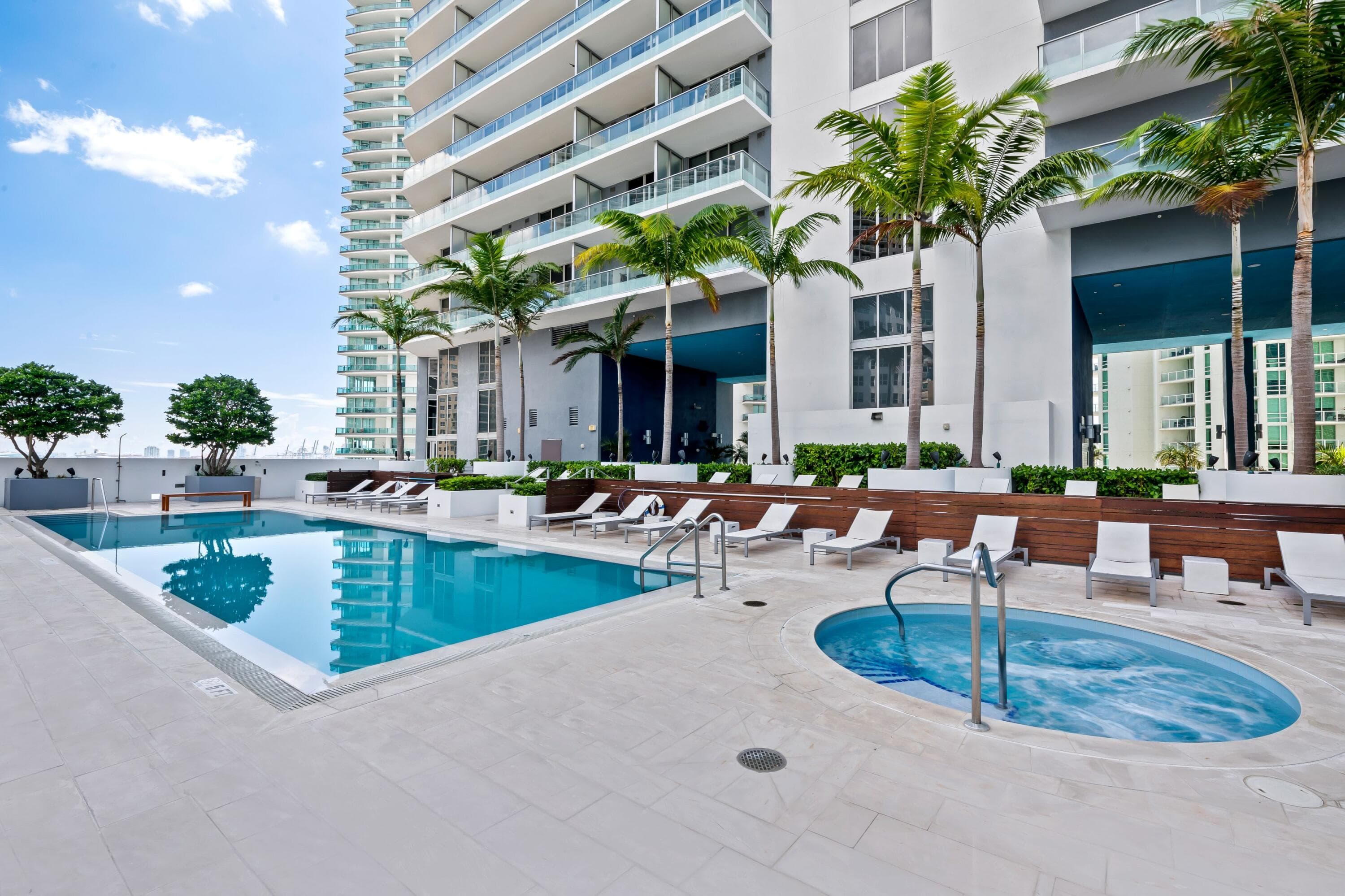 1300 Brickell Bay Drive 1005, Miami, FL 33131 — photo 27 of 45