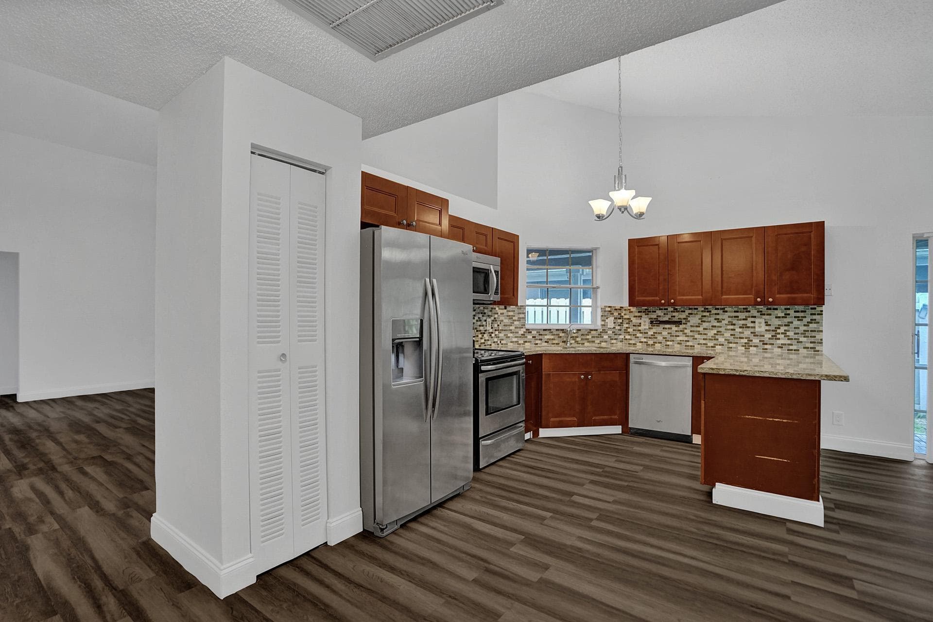 1180 SW 108th Terrace, Davie, FL 33324 — photo 7 of 46
