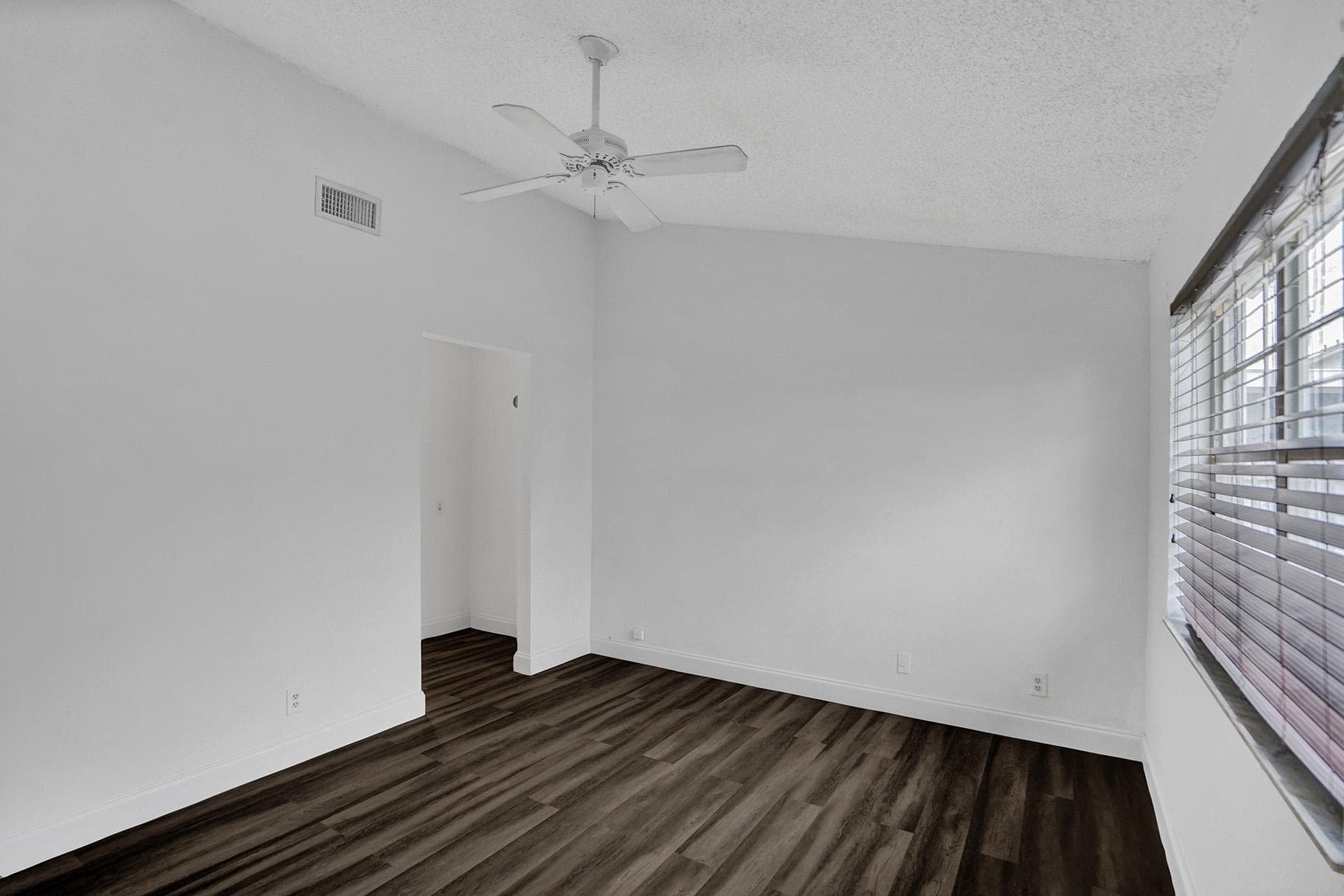 1180 SW 108th Terrace, Davie, FL 33324 — photo 15 of 46