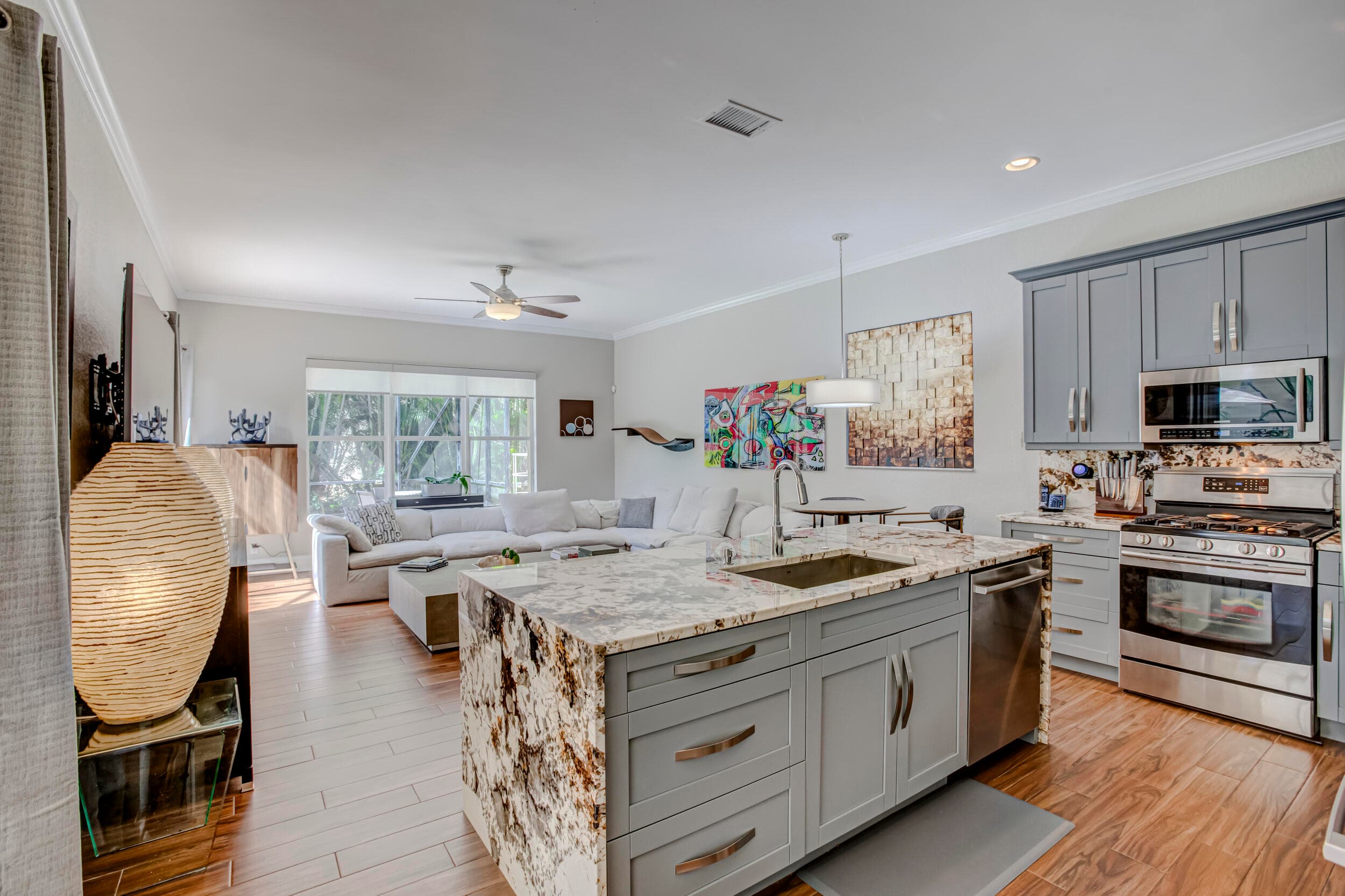 251 Isle Verde Way, Palm Beach Gardens, FL 33418 — photo 21 of 101