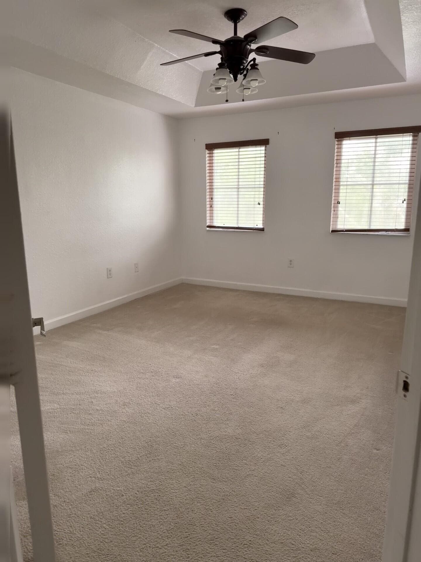 Townhouse in Plantation — photo 4 of 11