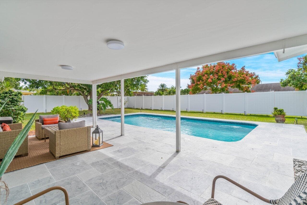 4586 Ellwood Drive, Delray Beach, FL 33445 — photo 3 of 38