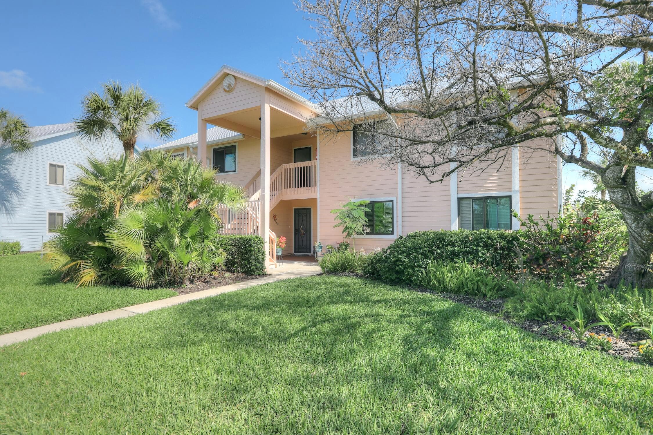 5720 Pelican Pointe Drive 3, Sebastian, FL 32958 — photo 2 of 81