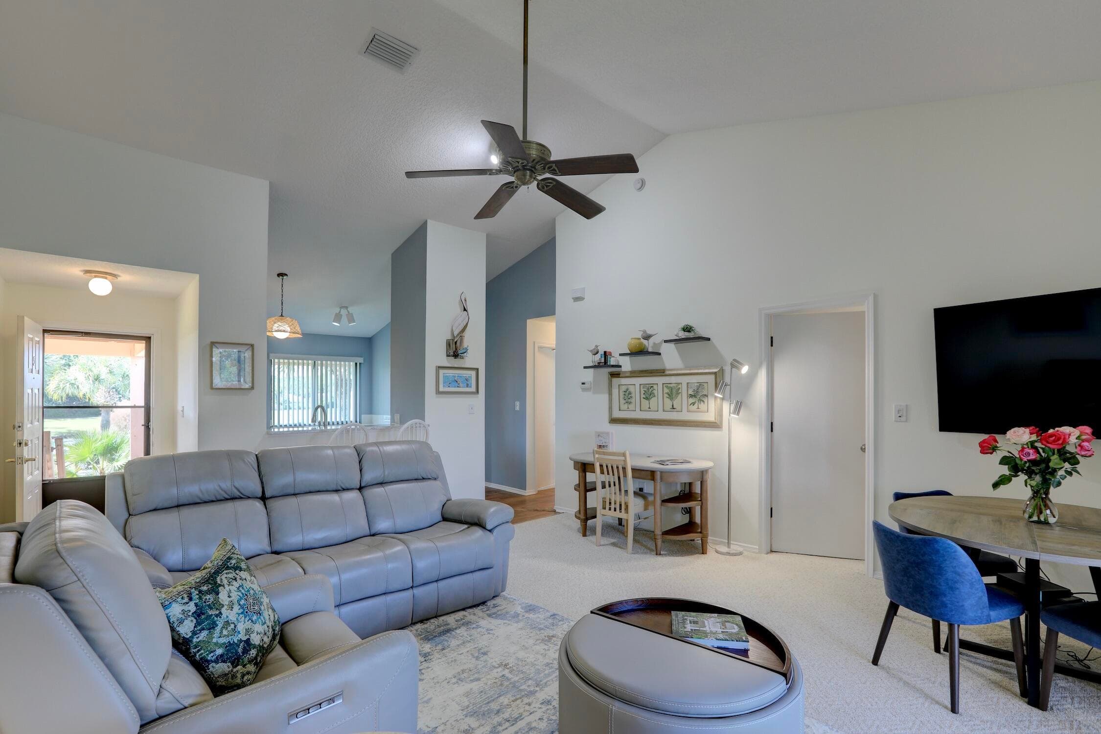 5720 Pelican Pointe Drive 3, Sebastian, FL 32958 — photo 37 of 81