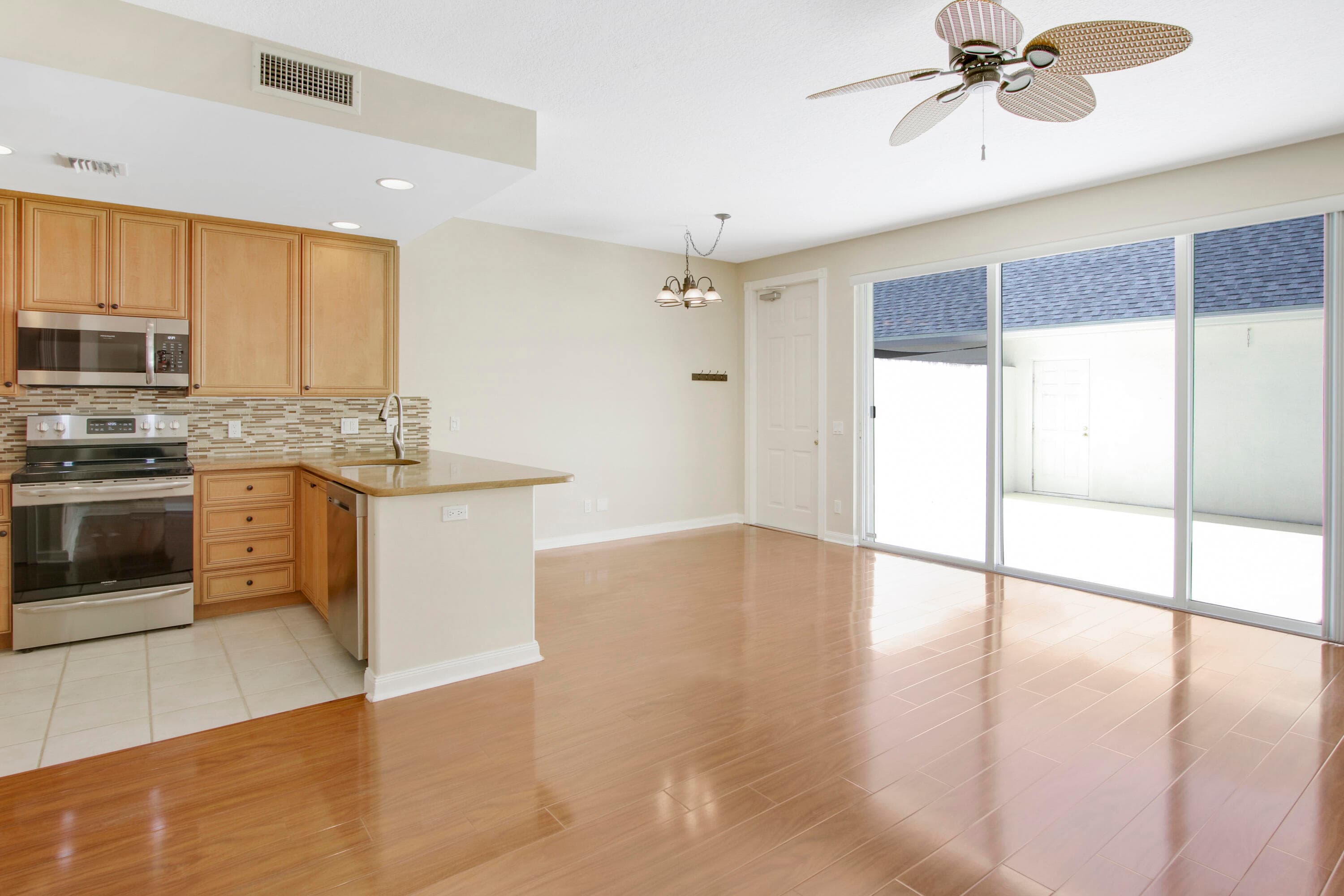 164 Poinciana Drive, Jupiter, FL 33458 — photo 13 of 30