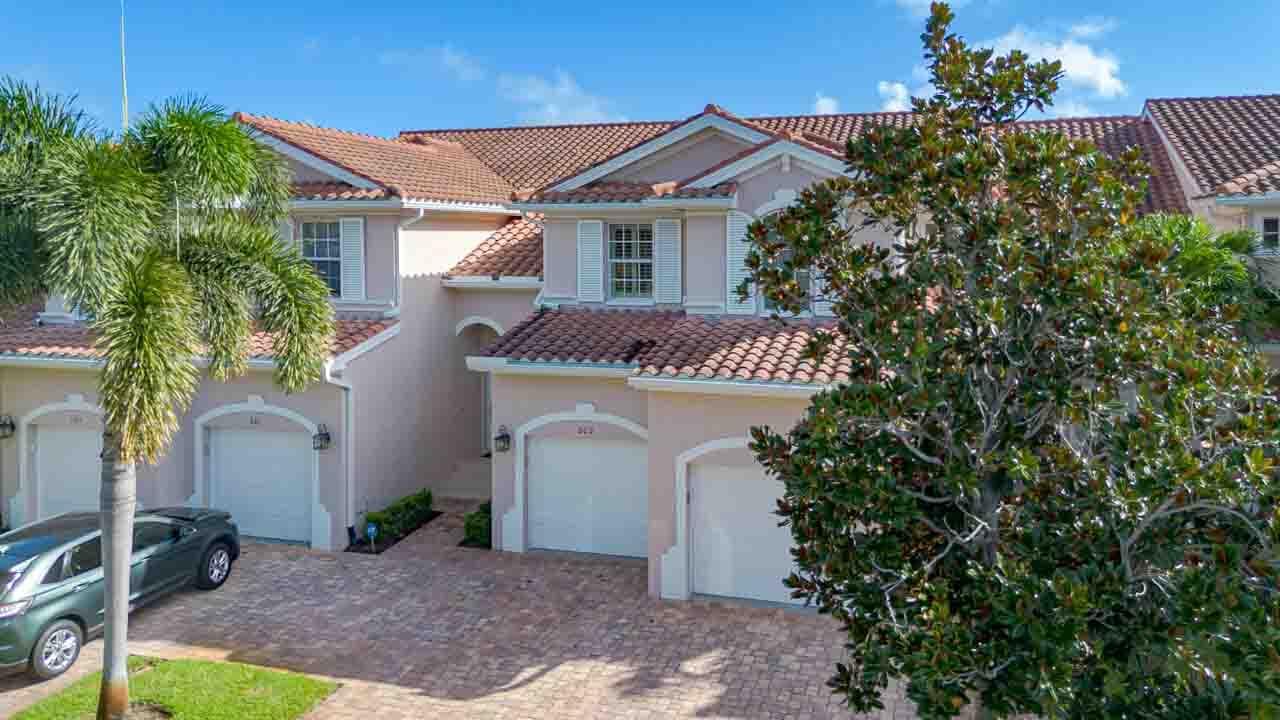 2371 SW Carriage Hill Terrace 202, Palm City, FL 34990 — photo 4 of 73