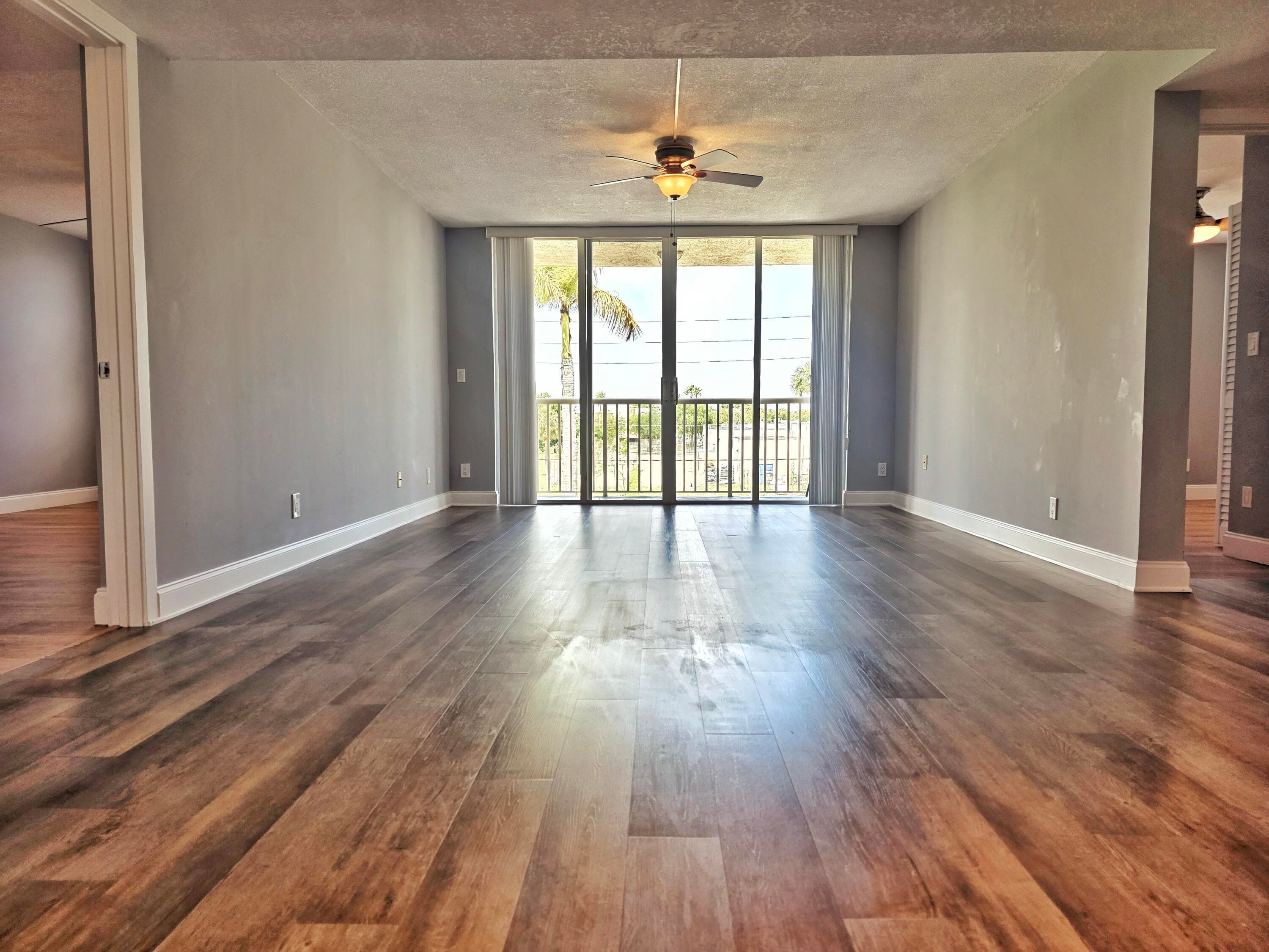 1341 SE 3rd Avenue 307, Dania Beach, FL 33004 — photo 4 of 32