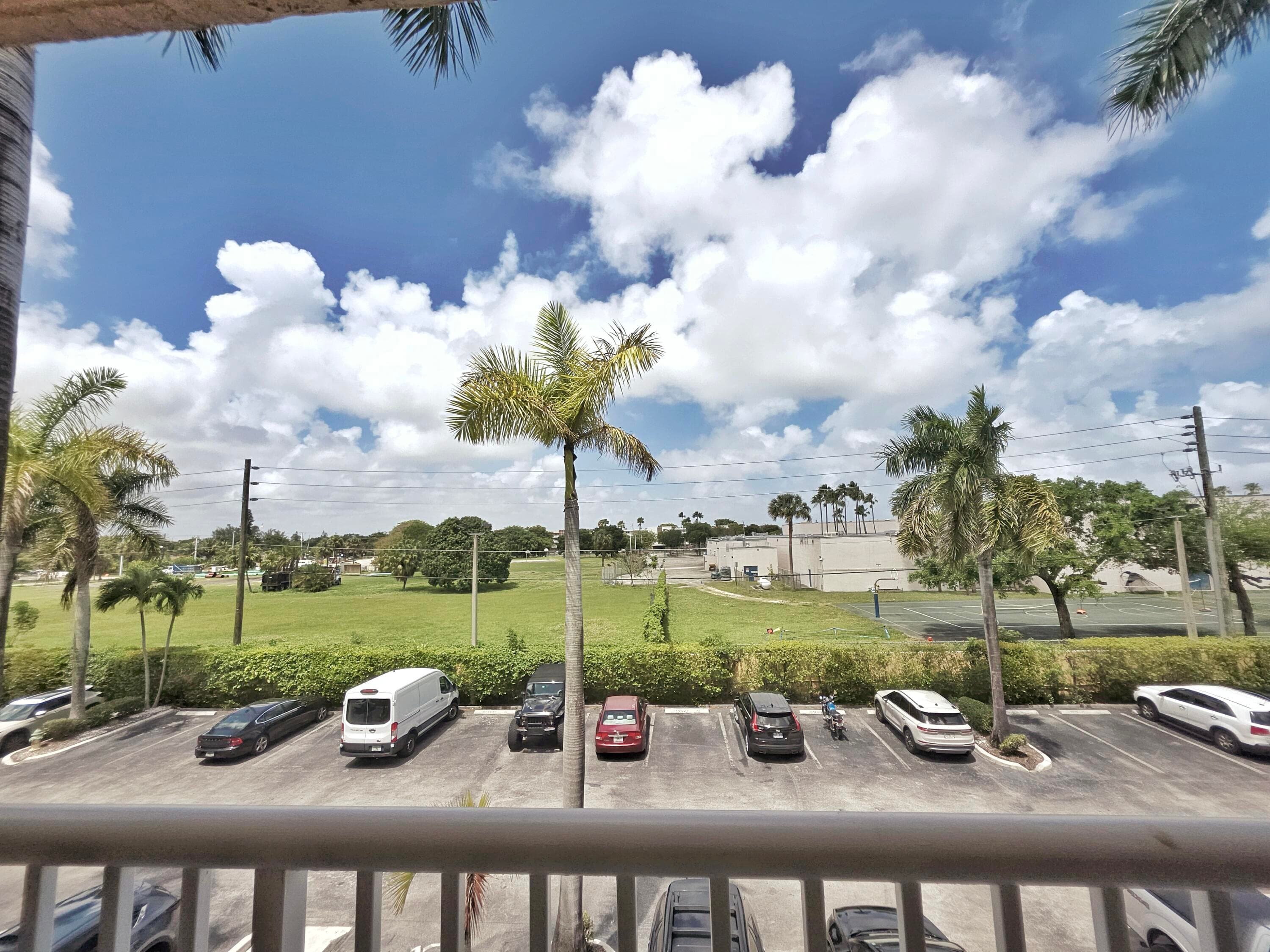1341 SE 3rd Avenue 307, Dania Beach, FL 33004 — photo 15 of 32