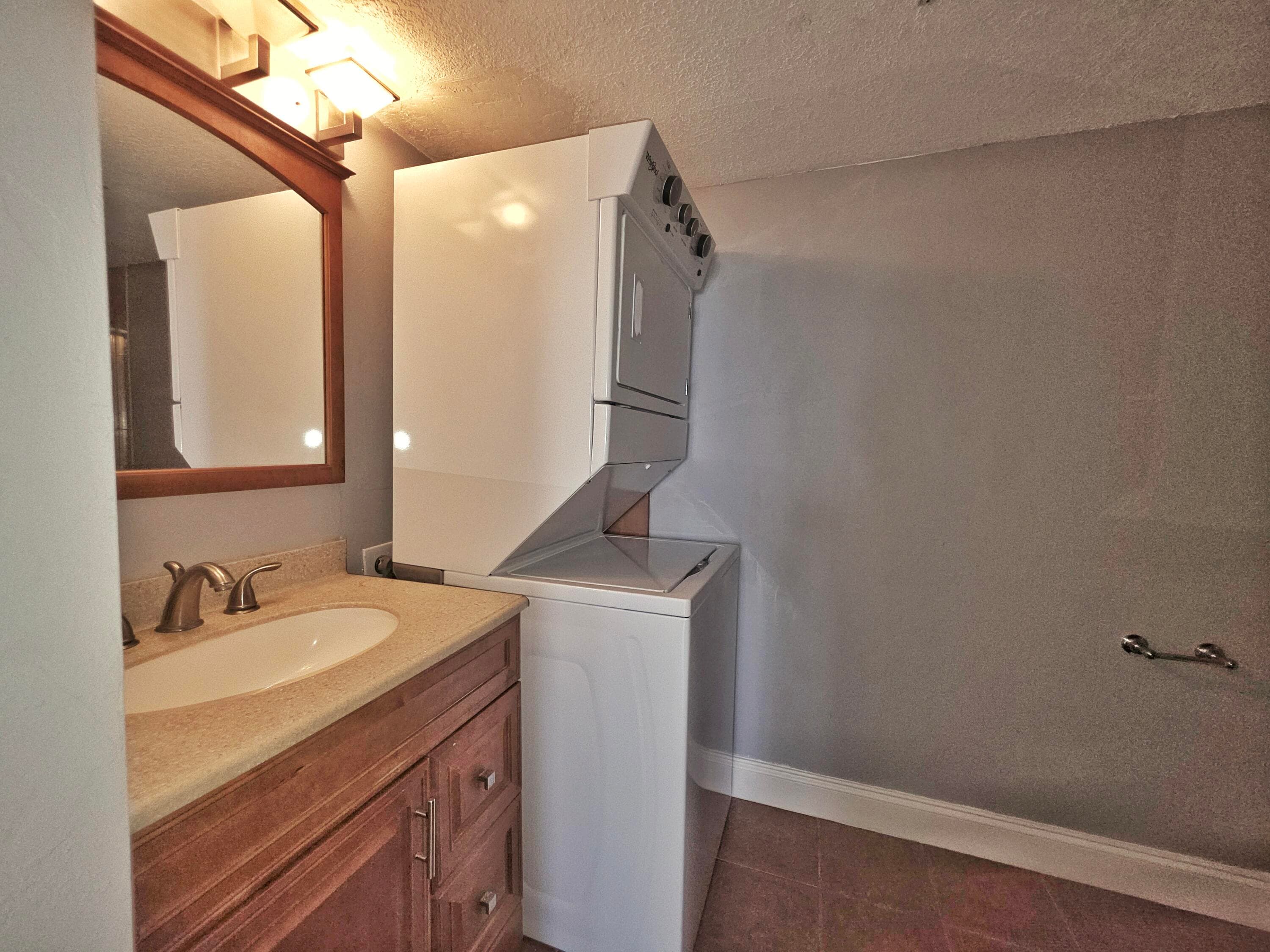 1341 SE 3rd Avenue 307, Dania Beach, FL 33004 — photo 19 of 32