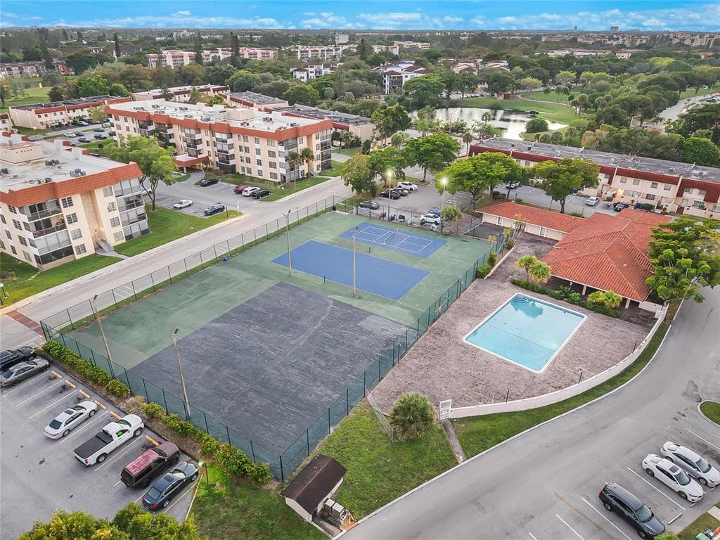 4008 Inverrary Drive G6, Lauderhill, FL 33319 — photo 5 of 48