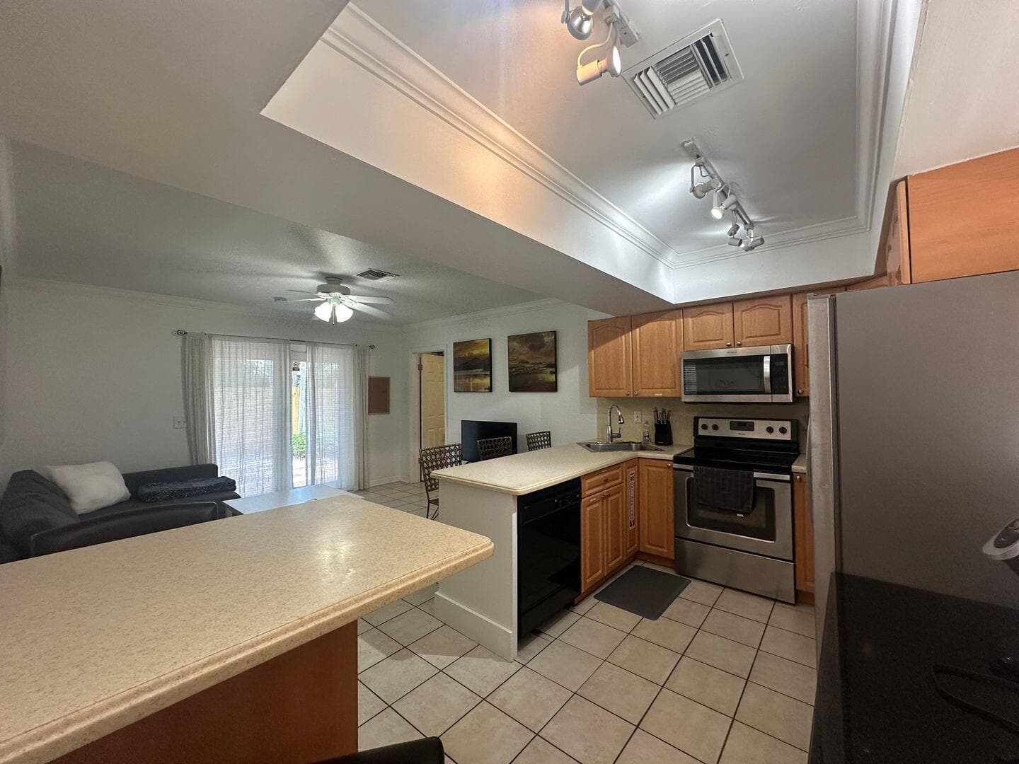 740 NE 37th Street B, Oakland Park, FL 33334 — photo 11 of 27