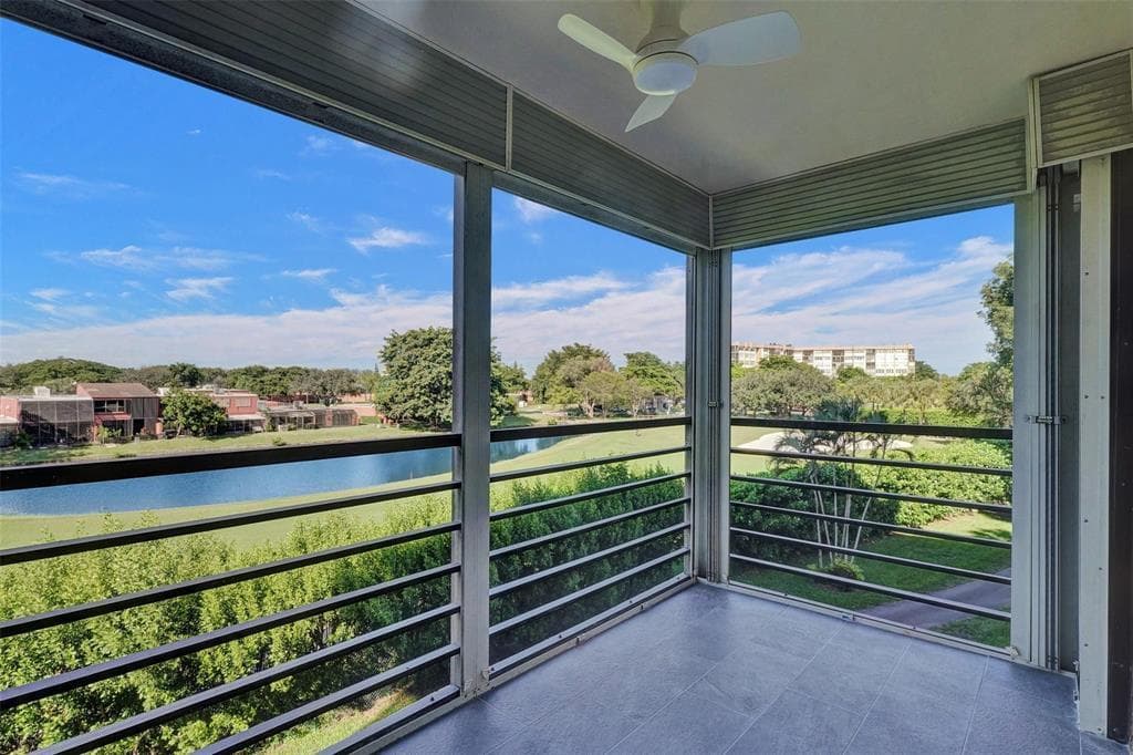 1000 Saint Charles Place 305, Pembroke Pines, FL 33026 — photo 23 of 34