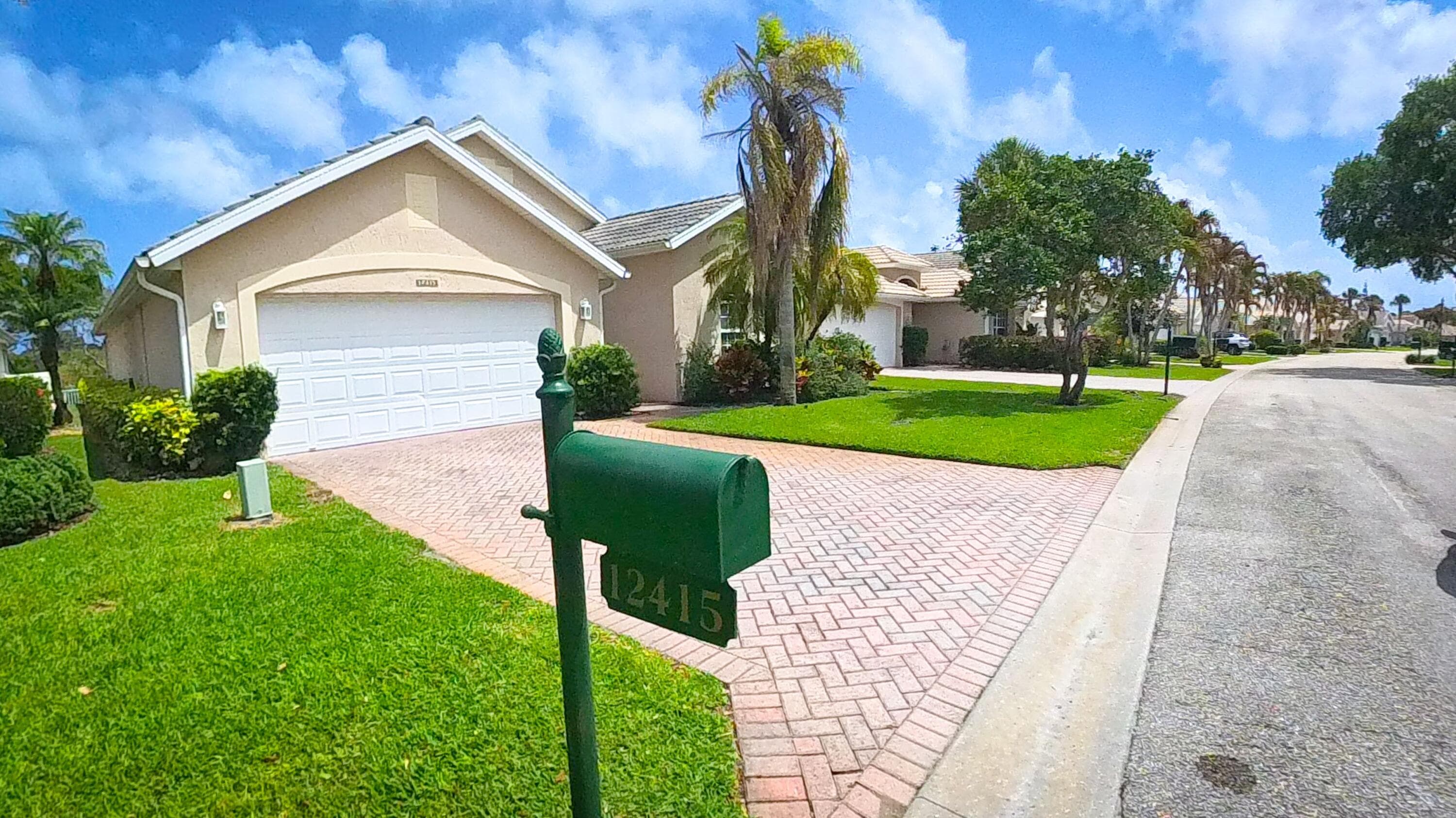 12415 SE Plandome Drive, Hobe Sound, FL 33455 — photo 3 of 33
