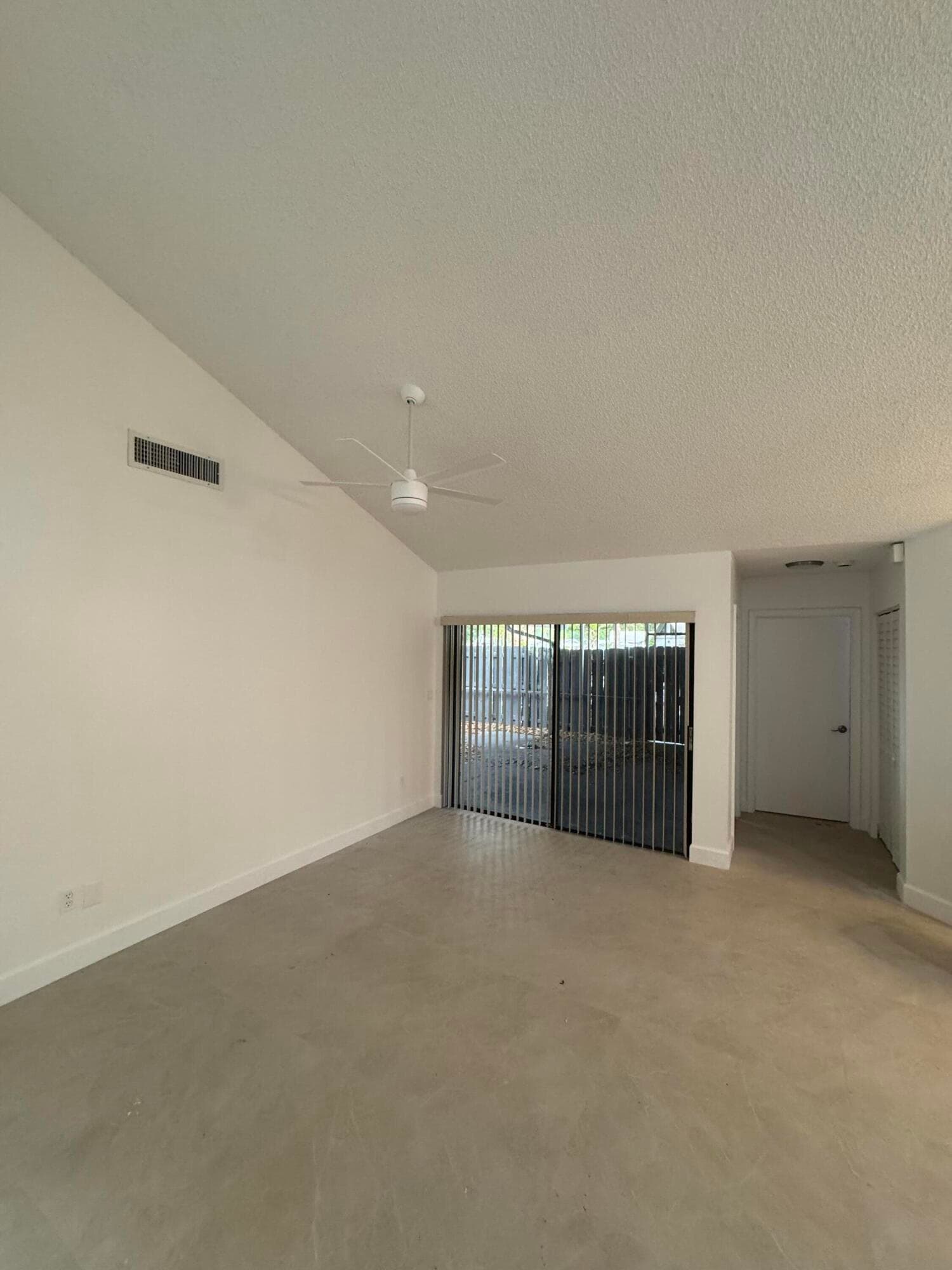 1148 Summit Trail Circle D, West Palm Beach, FL 33415 — photo 6 of 34