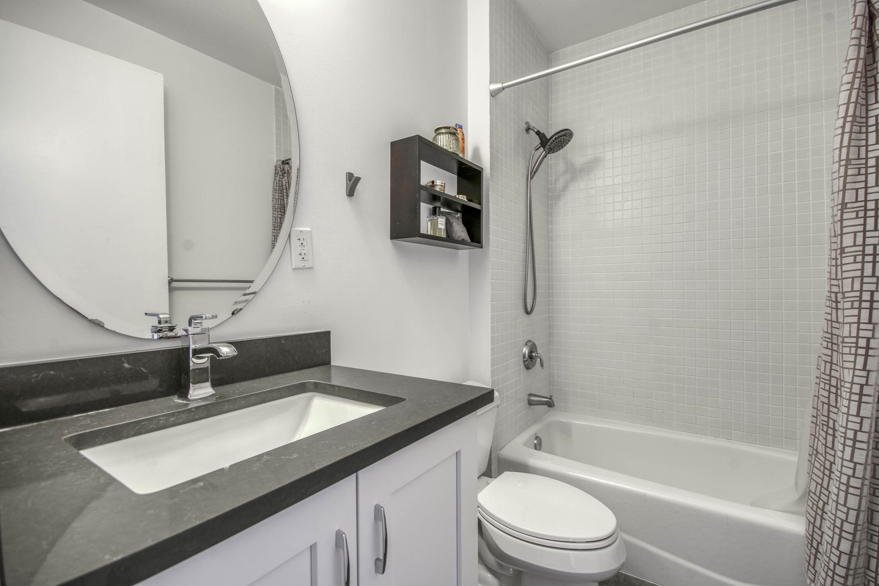 108 Lake Avenue 202, Lake Worth Beach, FL 33460 — photo 11 of 28