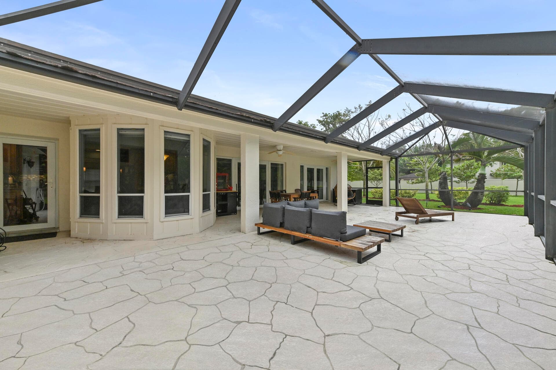 8777 Estate Drive, West Palm Beach, FL 33411 — photo 37 of 46
