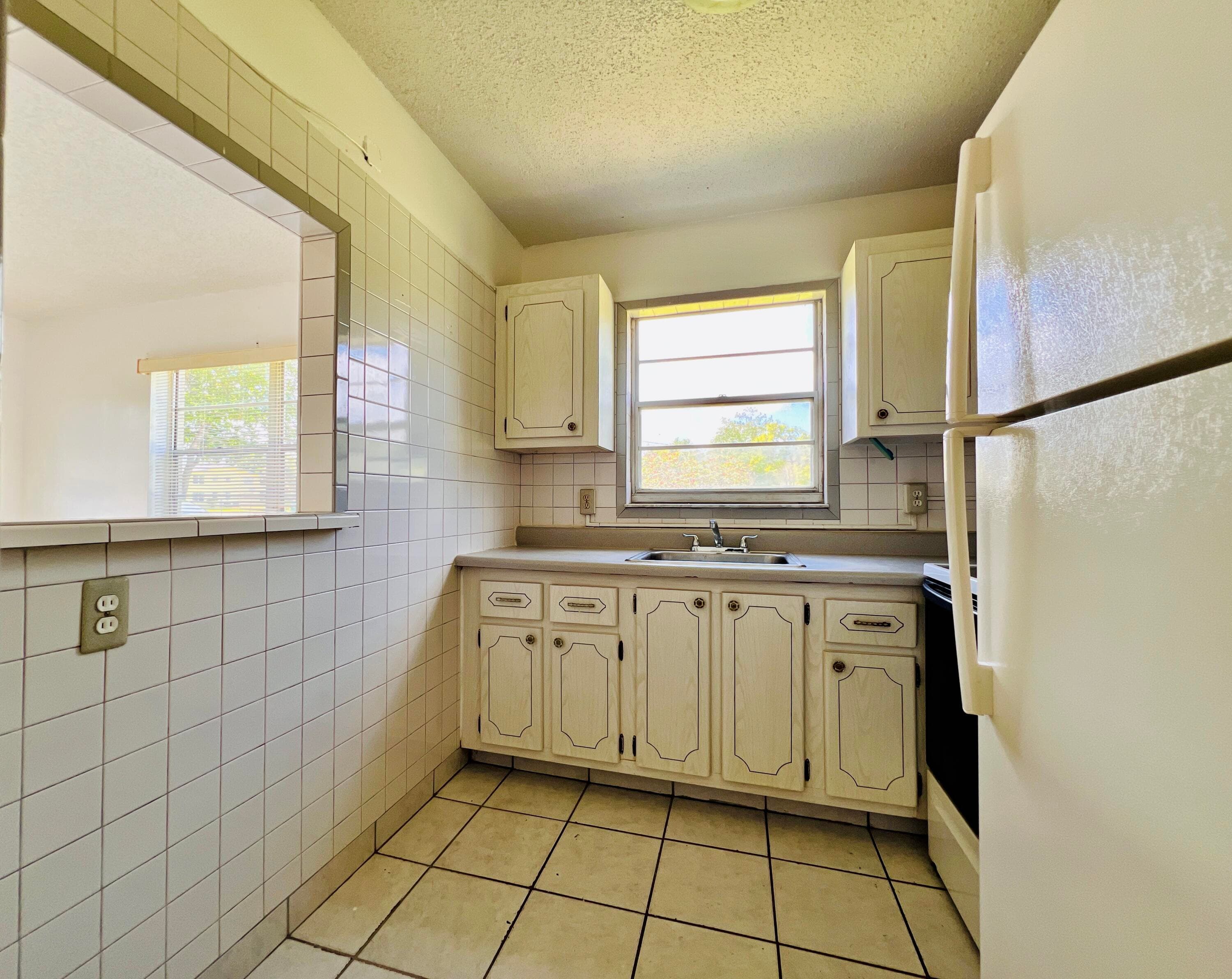 141 Sussex H, West Palm Beach, FL 33417 — photo 4 of 18