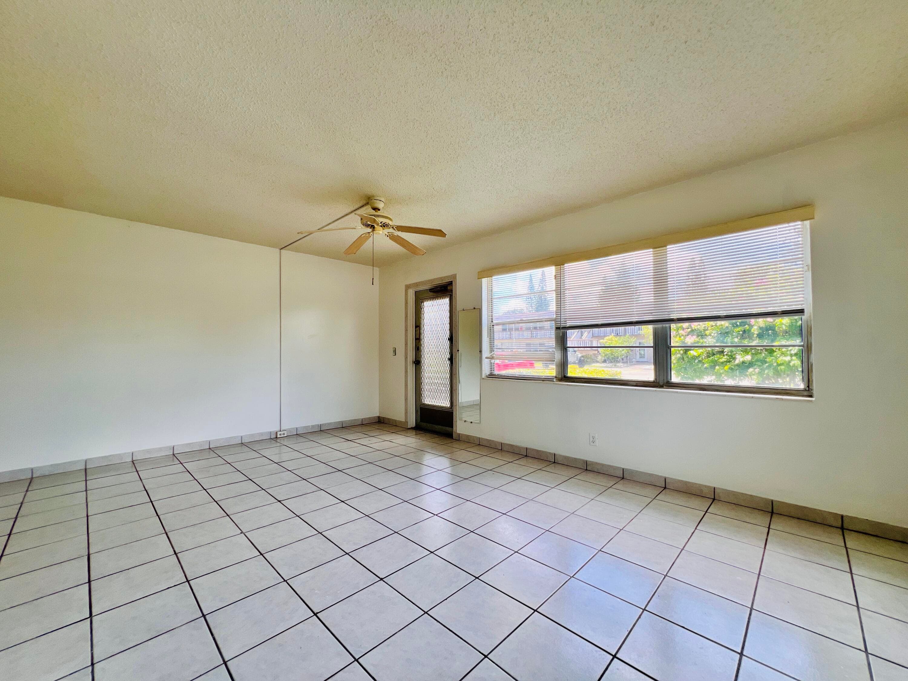 141 Sussex H, West Palm Beach, FL 33417 — photo 6 of 18