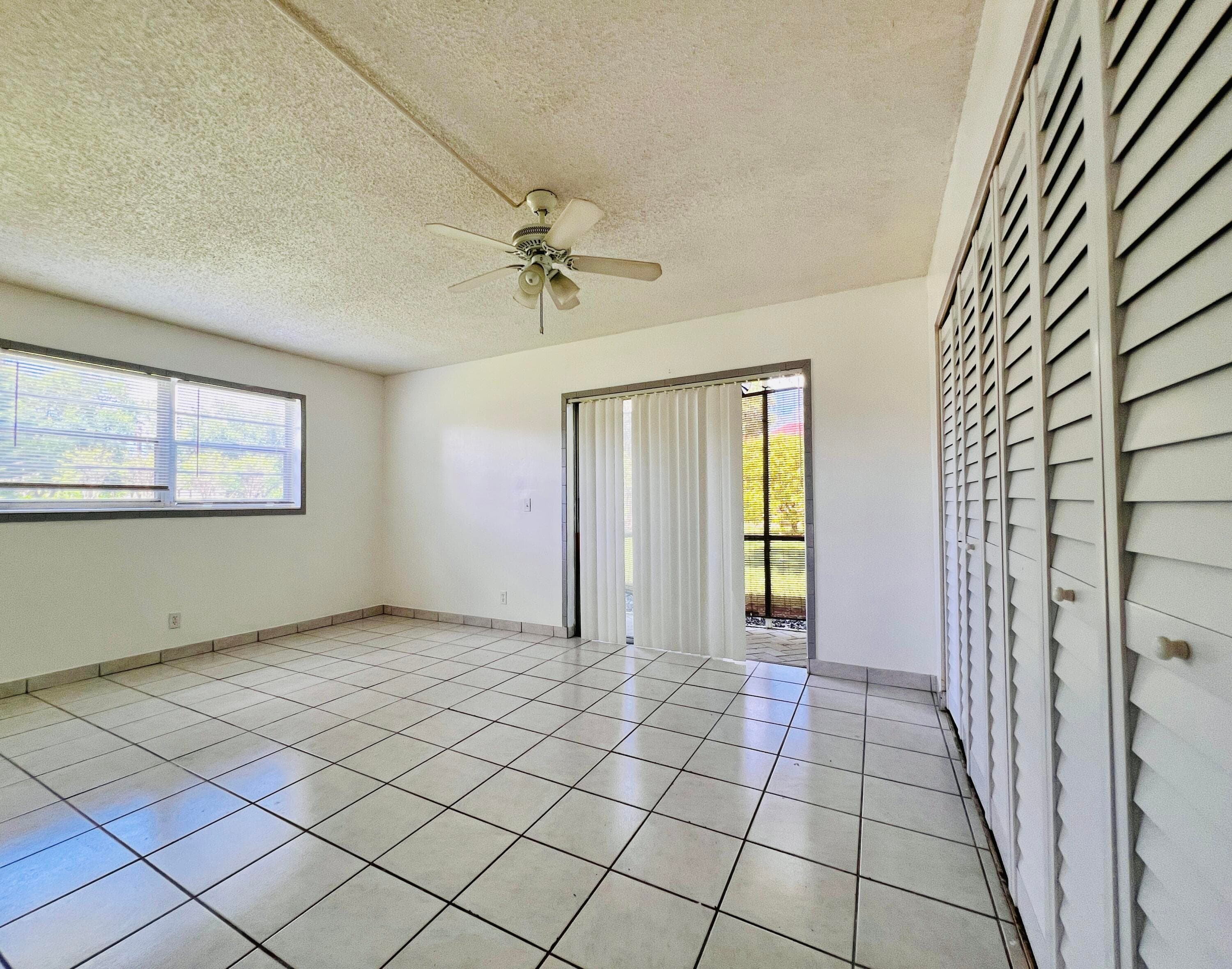141 Sussex H, West Palm Beach, FL 33417 — photo 10 of 18