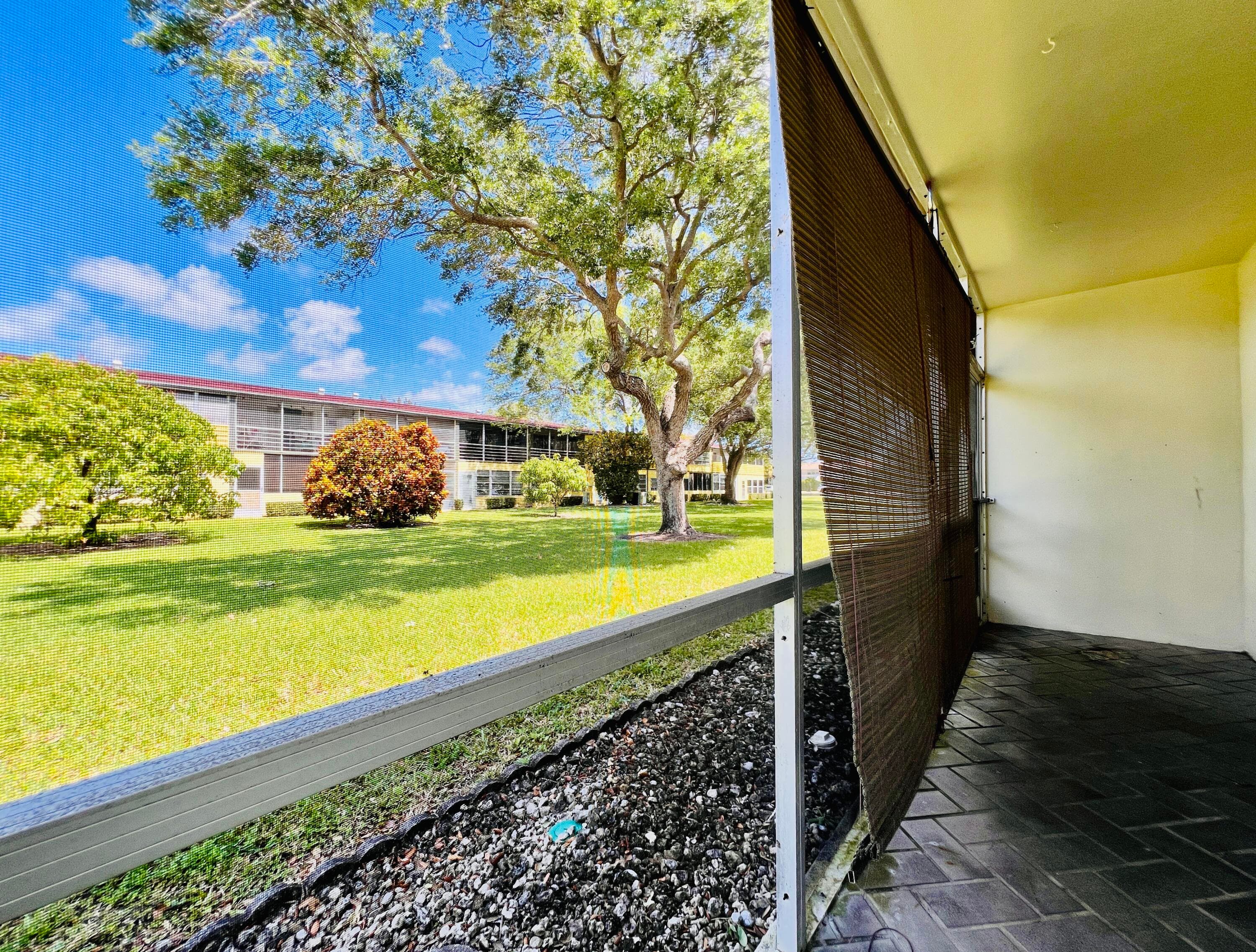 141 Sussex H, West Palm Beach, FL 33417 — photo 11 of 18