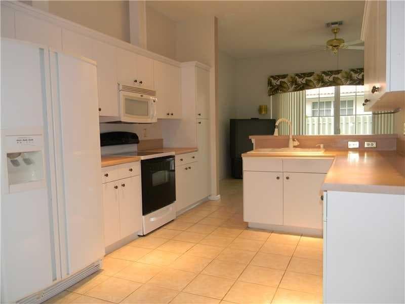 3529 Dunes Vista Drive, Pompano Beach, FL 33069 — photo 4 of 8