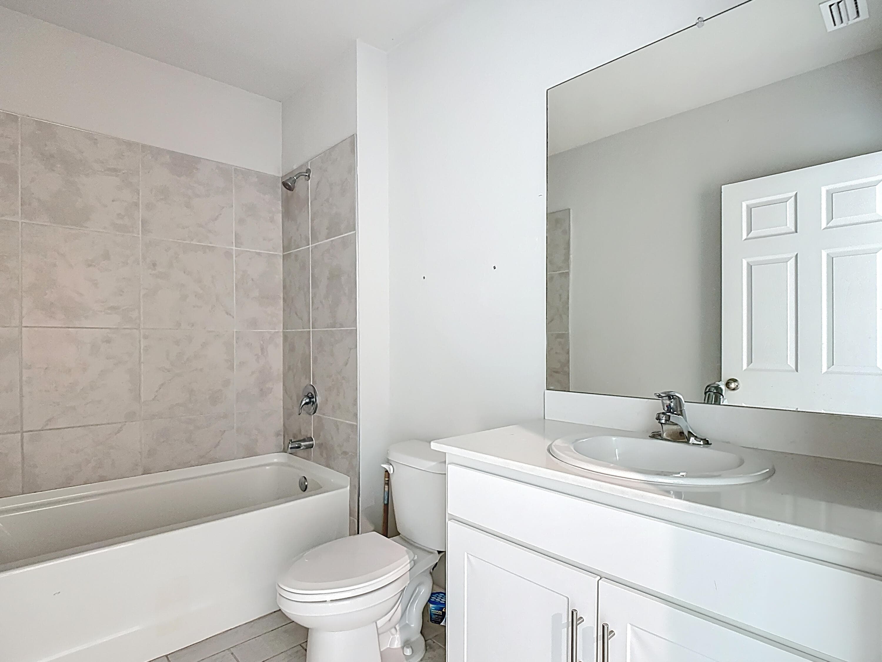 524 W Glendale Avenue, LaBelle, FL 33935 — photo 4 of 25