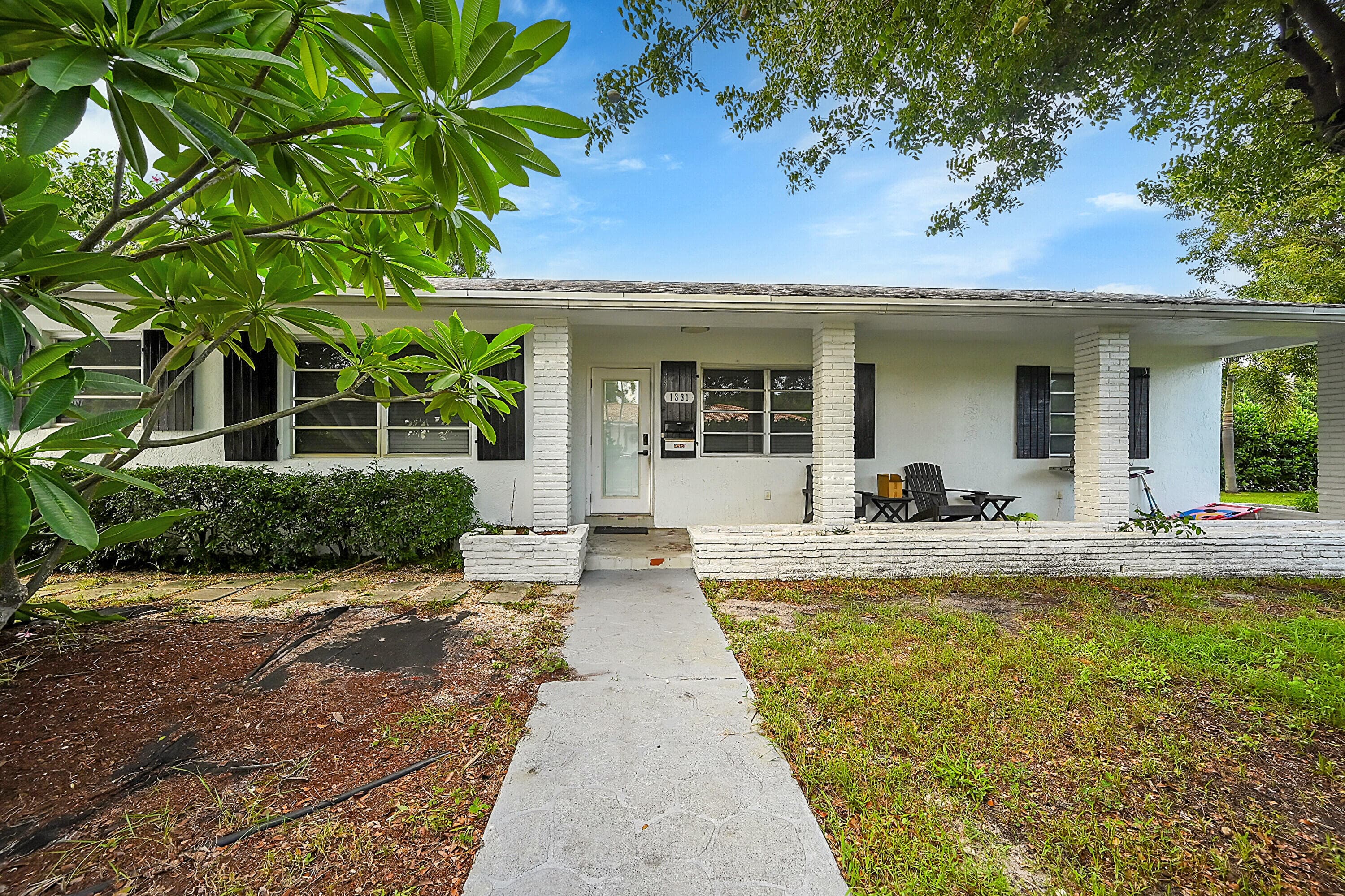 1331 S Palmway, Lake Worth Beach, FL 33460 — photo 1 of 28