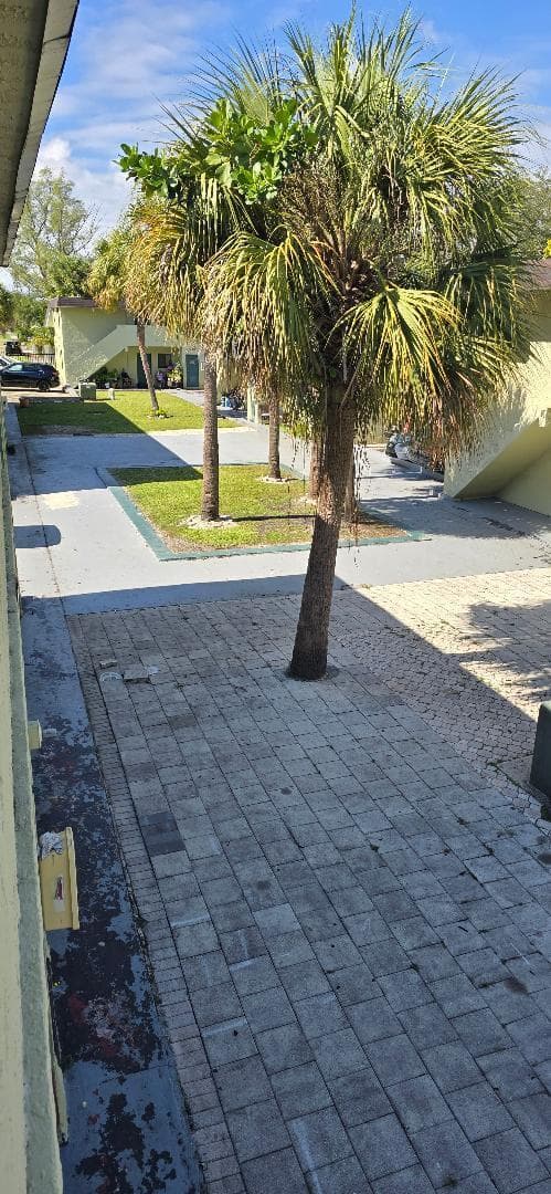 18257 NW 23rd Avenue 1, Miami Gardens, FL 33056 — photo 9 of 11