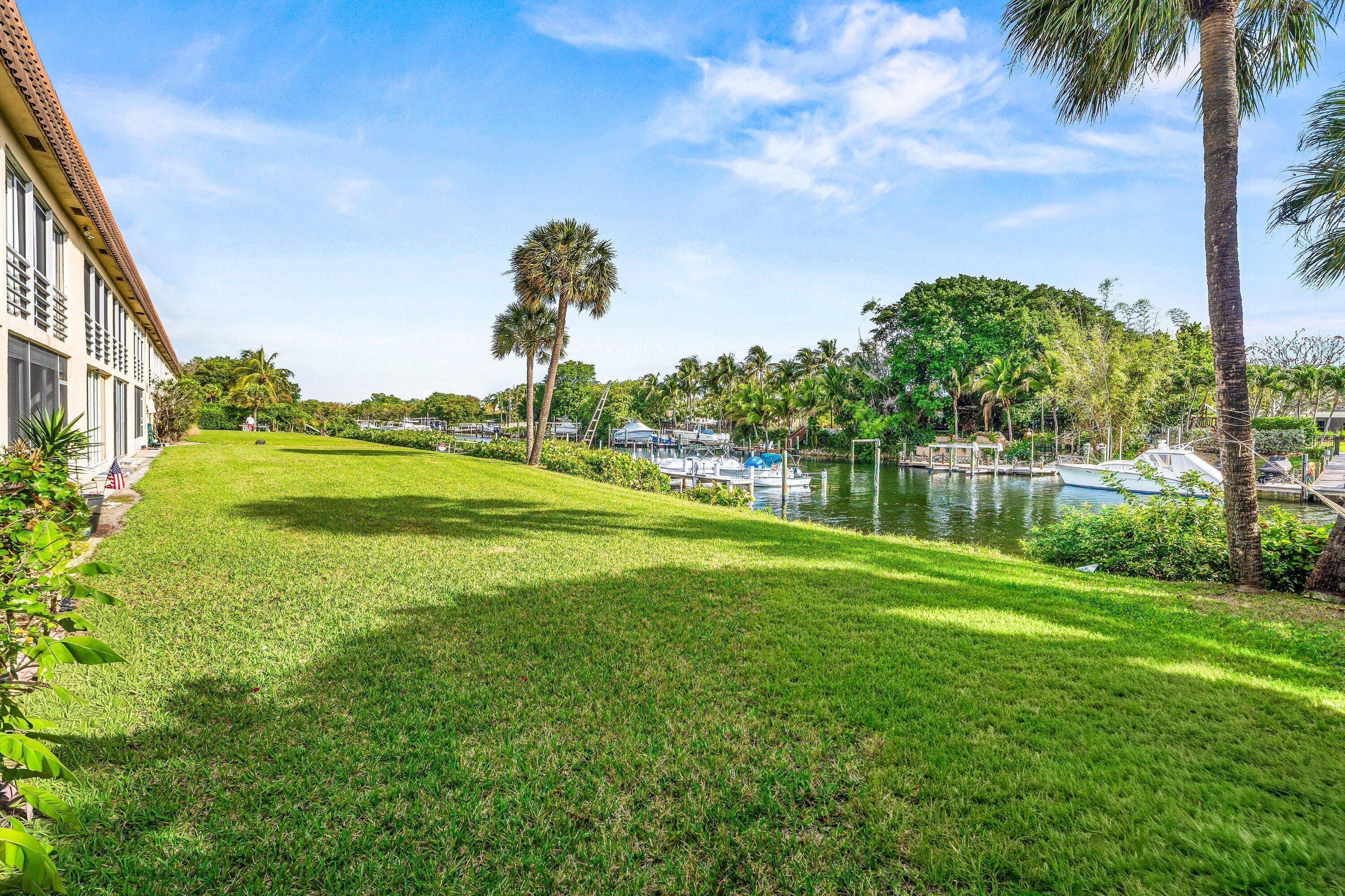 342 Southwind Drive 102, North Palm Beach, FL 33408 — photo 22 of 39